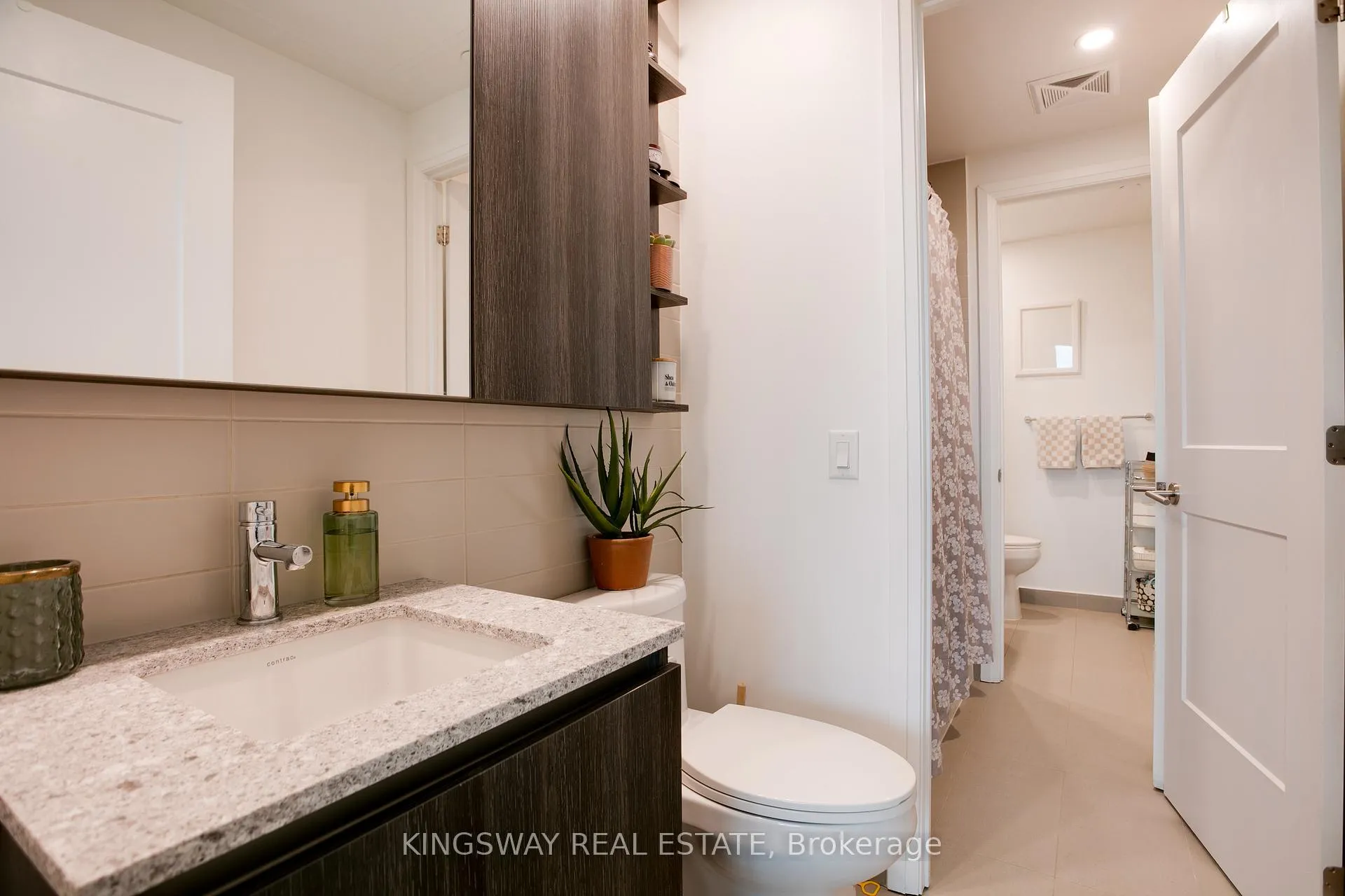 Photo 21 of 21 Park Street, Mississauga, Port Credit — HOMEH