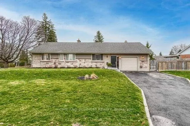Photo 1 of 8 Sora Drive, Mississauga, Streetsville — HOMEH