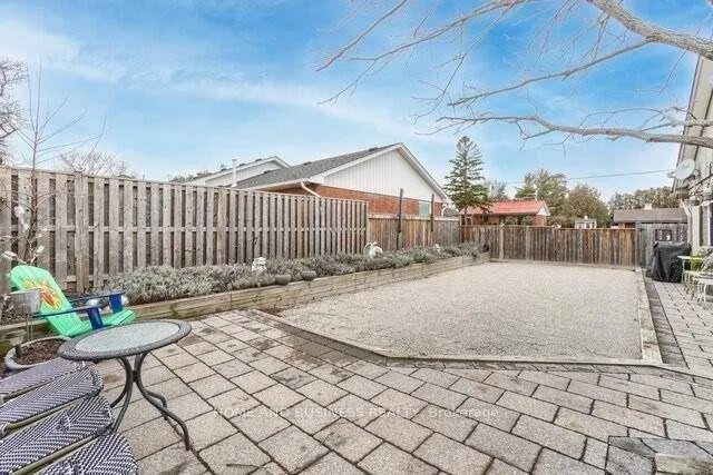 Photo 26 of 8 Sora Drive, Mississauga, Streetsville — HOMEH