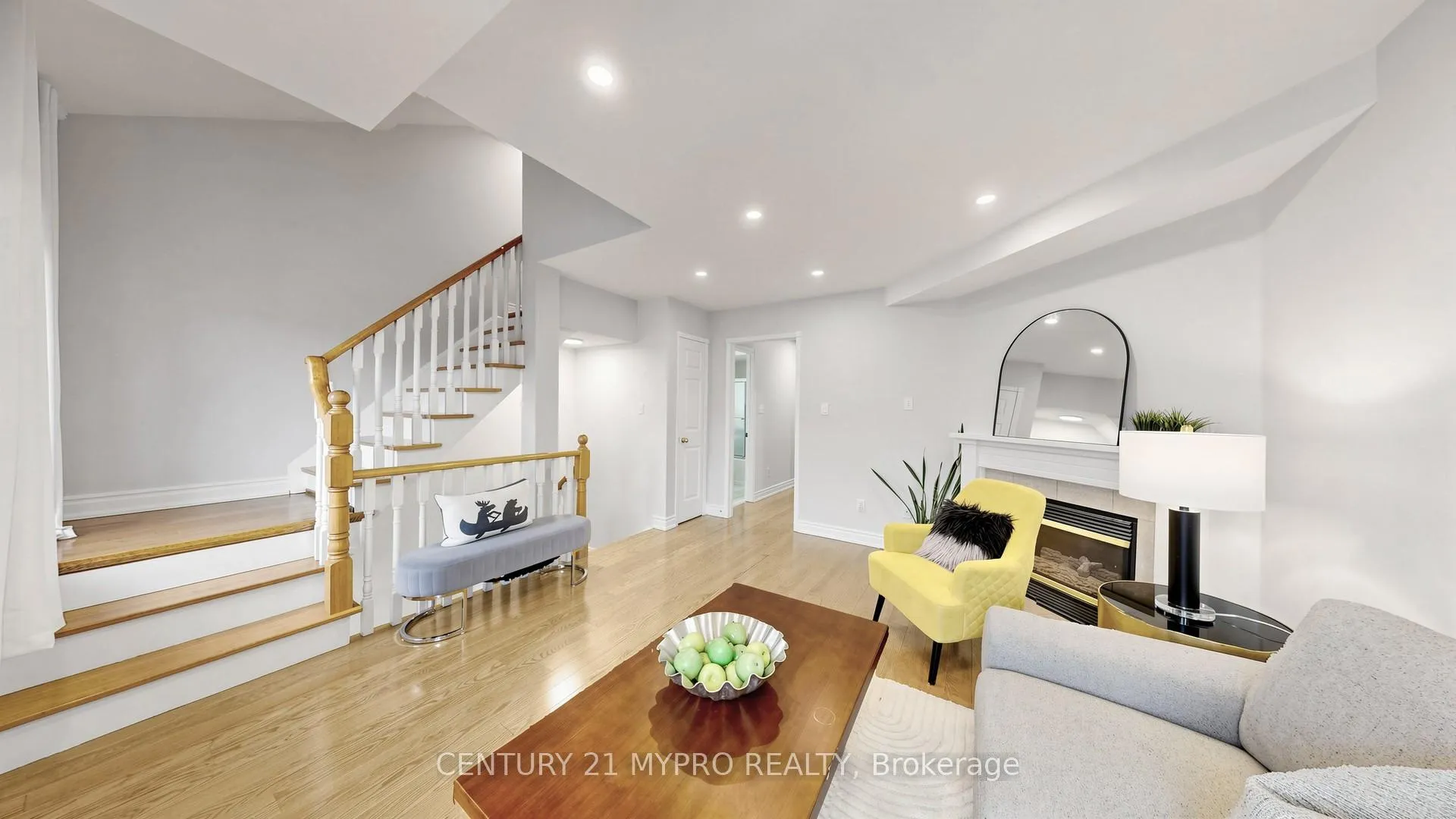 Photo 14 of Unit 77, 455 Apache Court, Mississauga, Hurontario — HOMEH