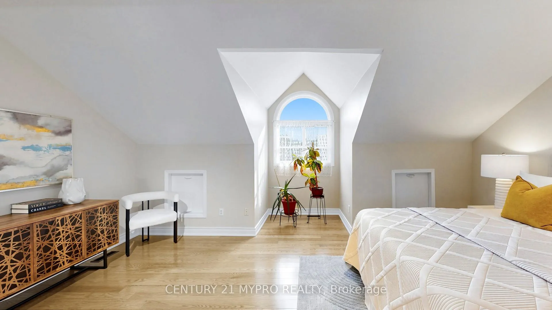 Photo 22 of Unit 77, 455 Apache Court, Mississauga, Hurontario — HOMEH