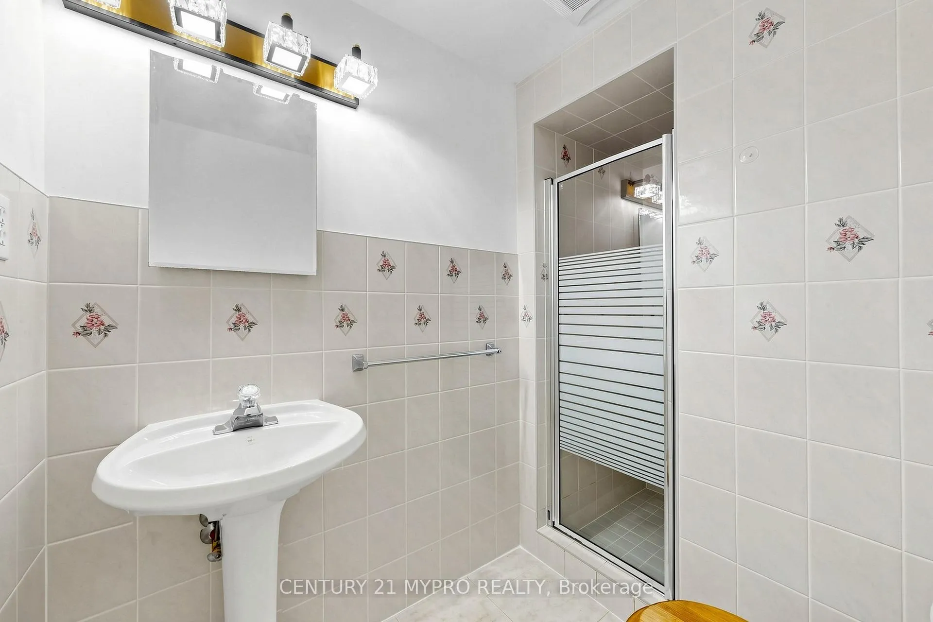Photo 28 of Unit 77, 455 Apache Court, Mississauga, Hurontario — HOMEH