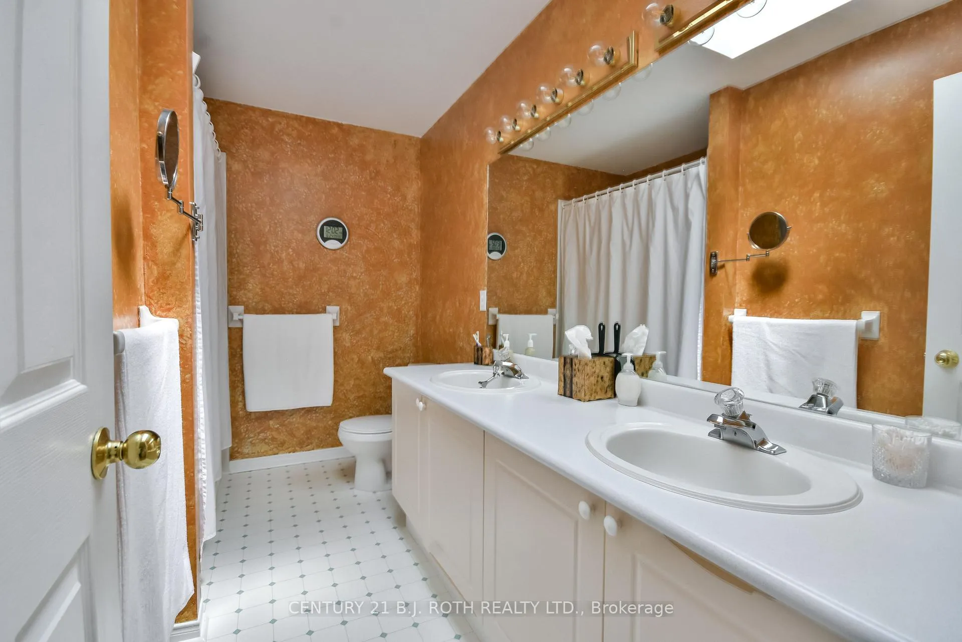 Photo 6 of 127 Golden Meadow Road, Barrie, Bayshore — HOMEH
