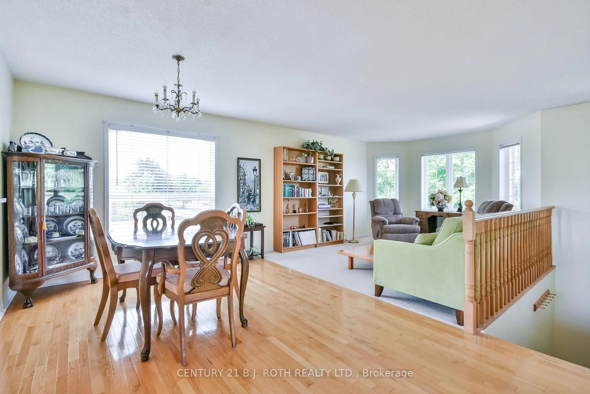 Photo 9 of 127 Golden Meadow Road, Barrie, Bayshore — HOMEH