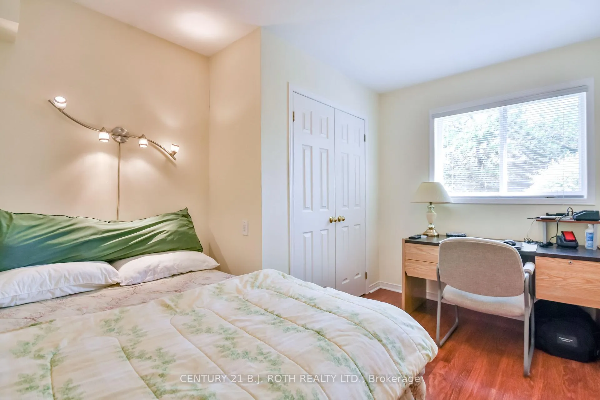 Photo 15 of 127 Golden Meadow Road, Barrie, Bayshore — HOMEH