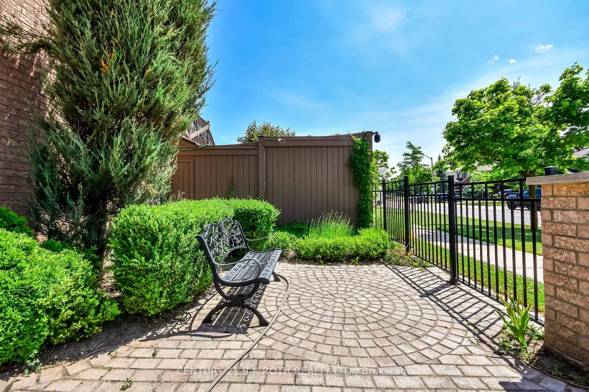 Photo 17 of 127 Golden Meadow Road, Barrie, Bayshore — HOMEH