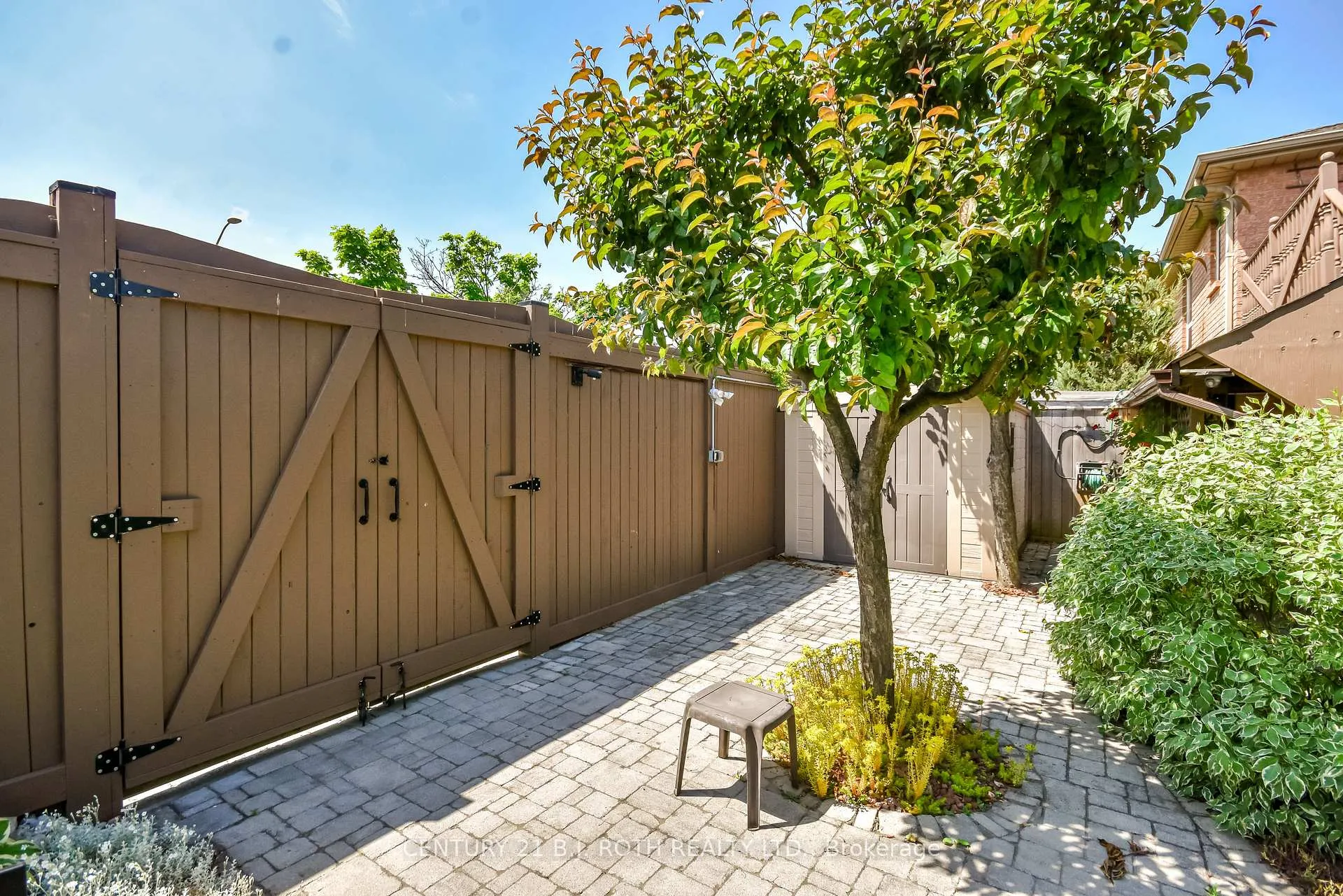 Photo 23 of 127 Golden Meadow Road, Barrie, Bayshore — HOMEH