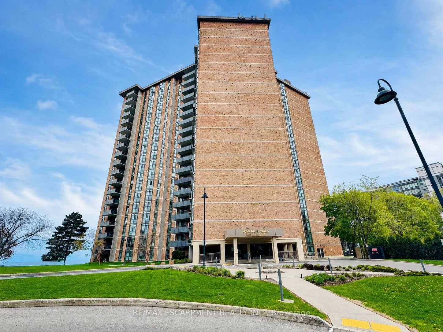 Photo 1 of Unit 602, 5250 Lakeshore Road, Burlington, Appleby — HOMEH