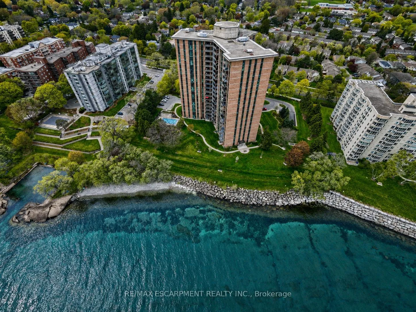 Photo 6 of Unit 602, 5250 Lakeshore Road, Burlington, Appleby — HOMEH