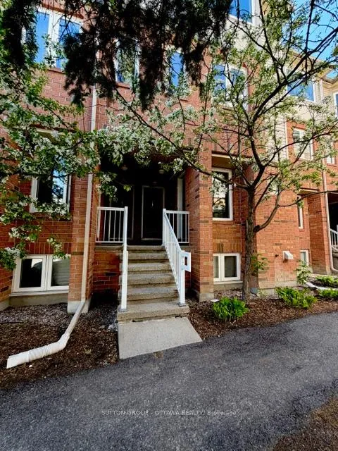 Photo 2 of 115 Tall Pines Private, Ottawa, Leslie Park — HOMEH