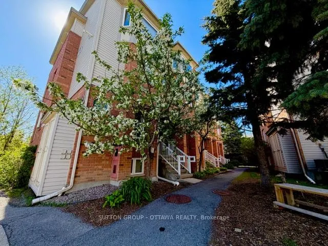 Photo 3 of 115 Tall Pines Private, Ottawa, Leslie Park — HOMEH