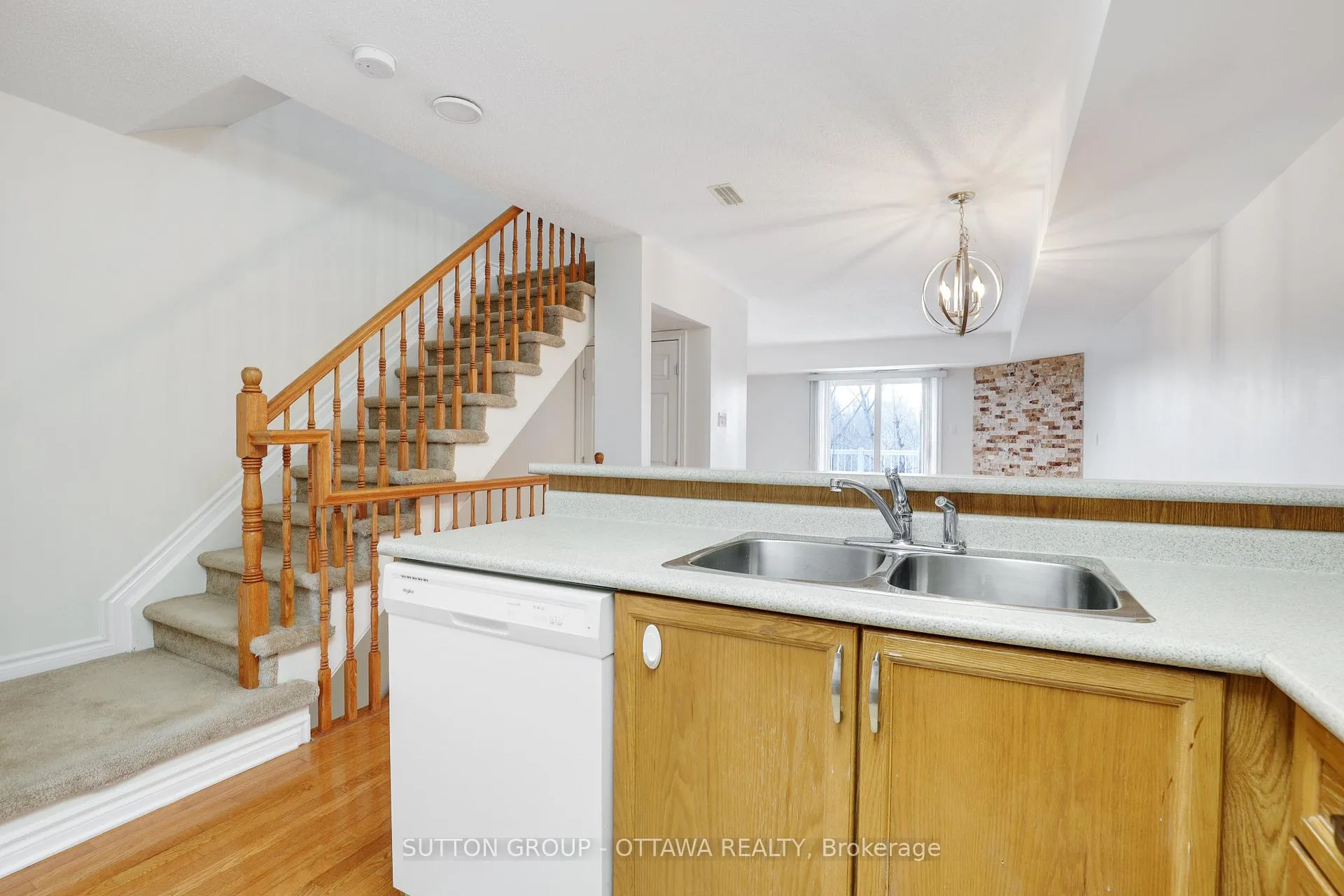 Photo 20 of 115 Tall Pines Private, Ottawa, Leslie Park — HOMEH