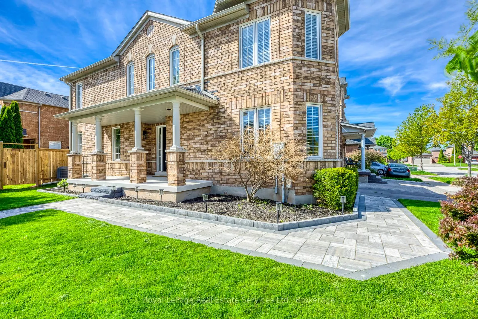 Photo 4 of 5636 Emma Drive, Burlington, Appleby — HOMEH