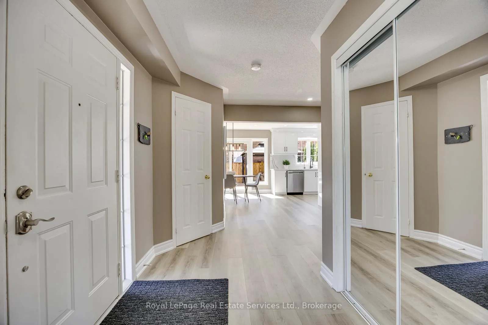 Photo 12 of 5636 Emma Drive, Burlington, Appleby — HOMEH