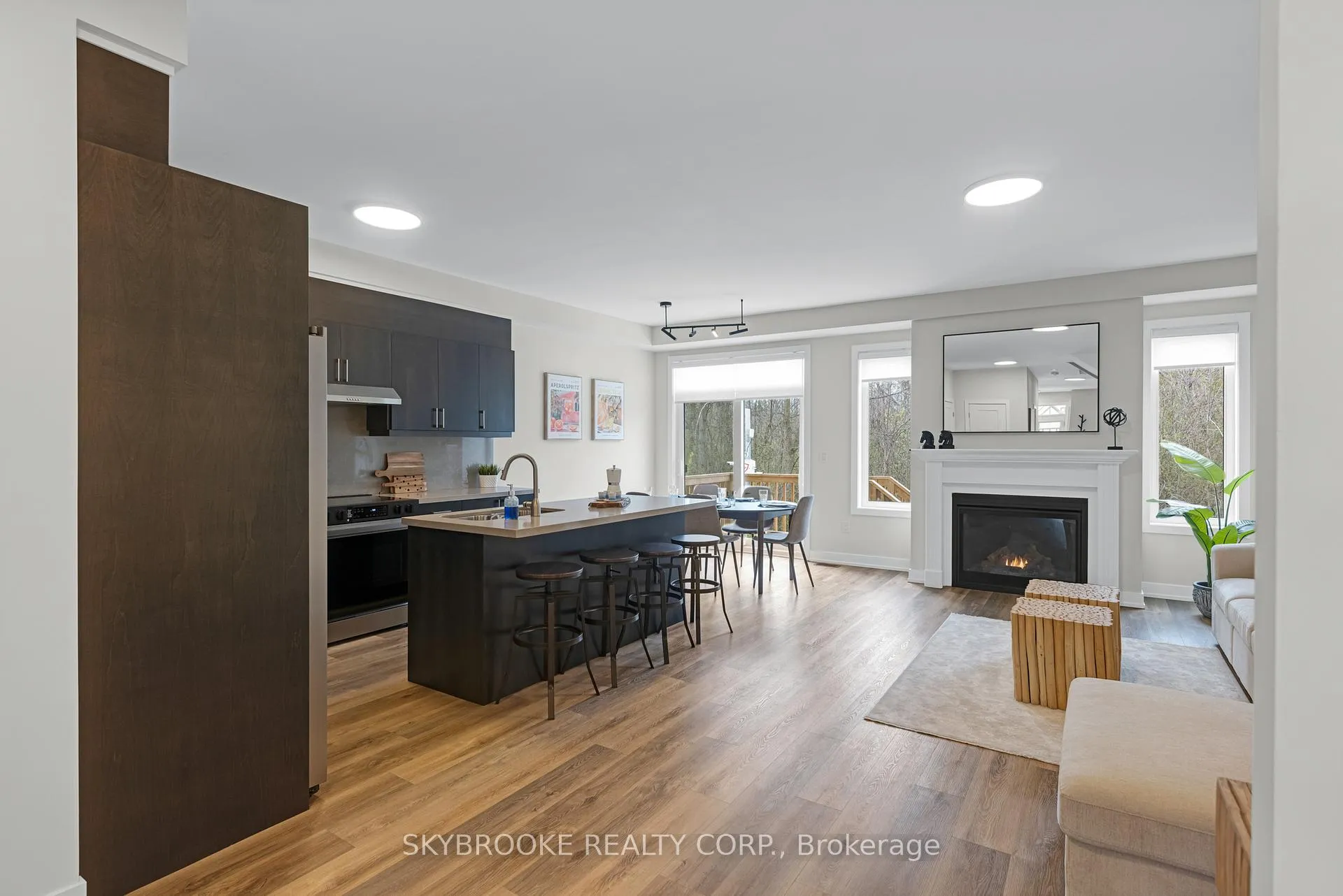 Photo 11 of Unit 12, 190 Crosswinds Boulevard, Blue Mountains — HOMEH