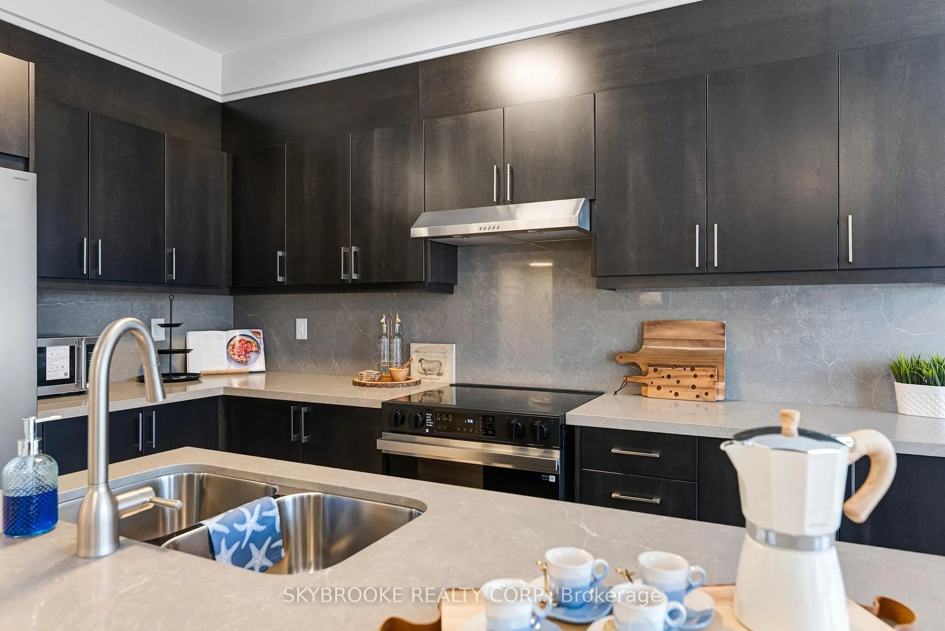 Photo 18 of Unit 12, 190 Crosswinds Boulevard, Blue Mountains — HOMEH