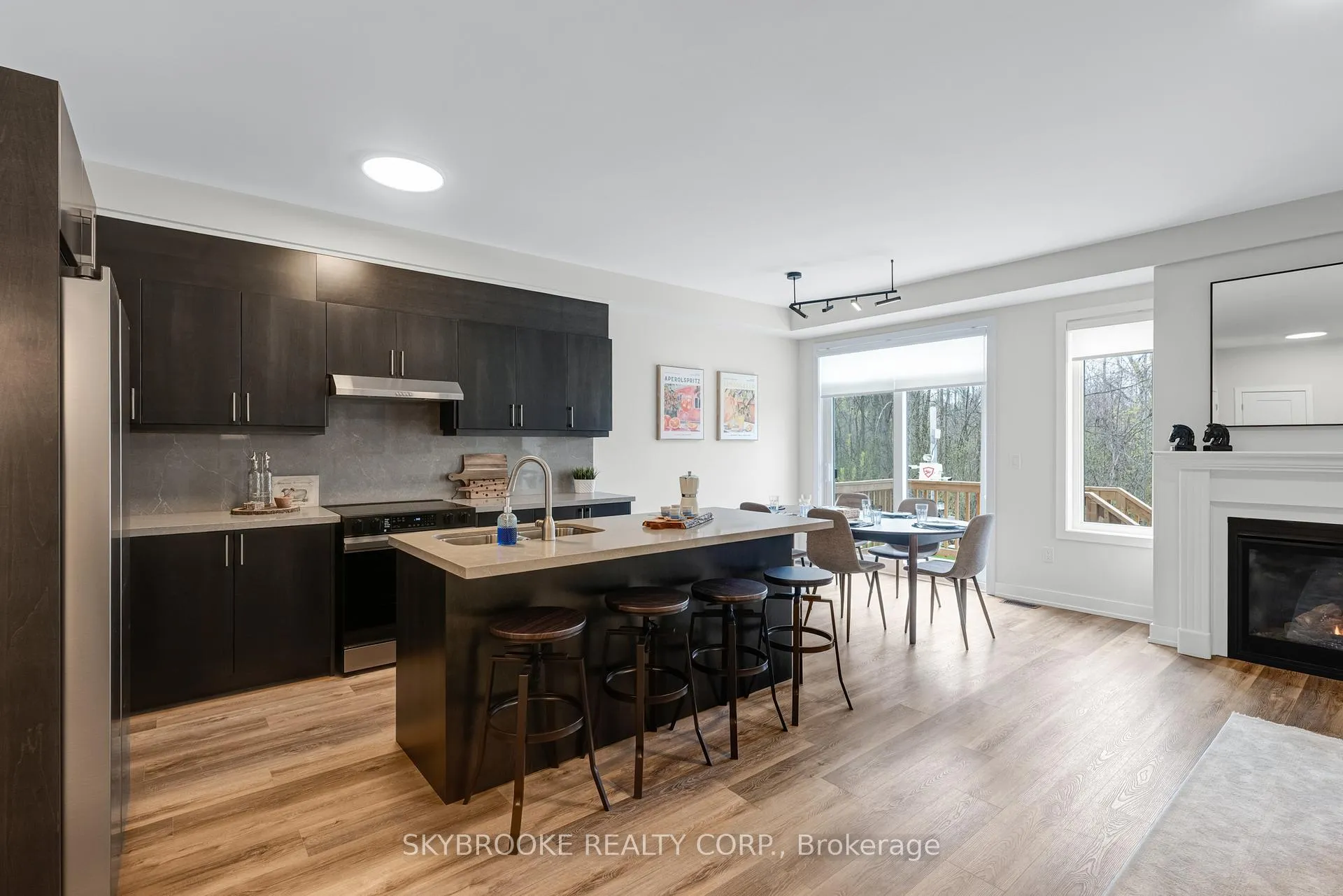 Photo 20 of Unit 12, 190 Crosswinds Boulevard, Blue Mountains — HOMEH