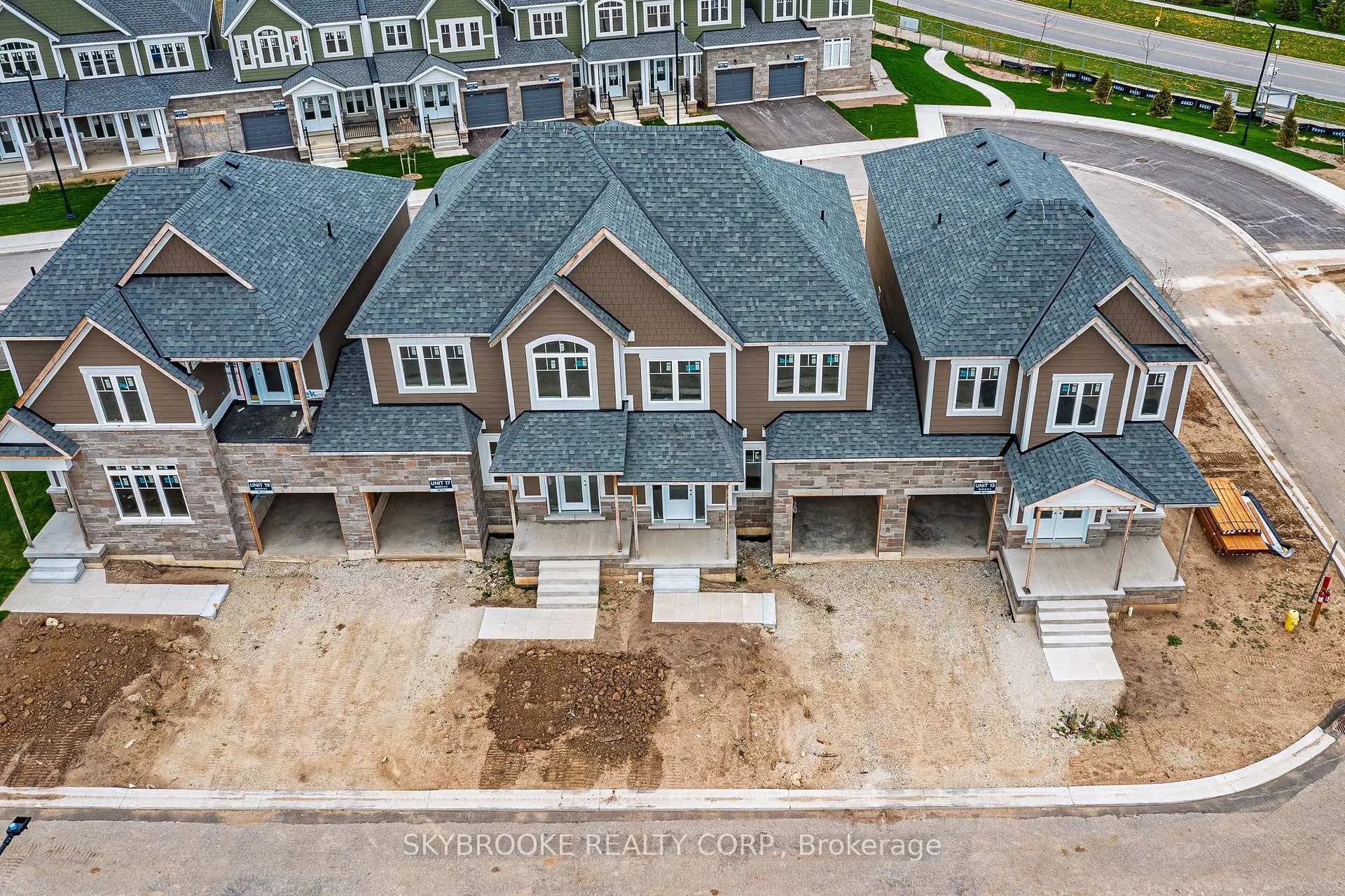 Photo 5 of 190 Crosswinds Boulevard, Blue Mountains — HOMEH