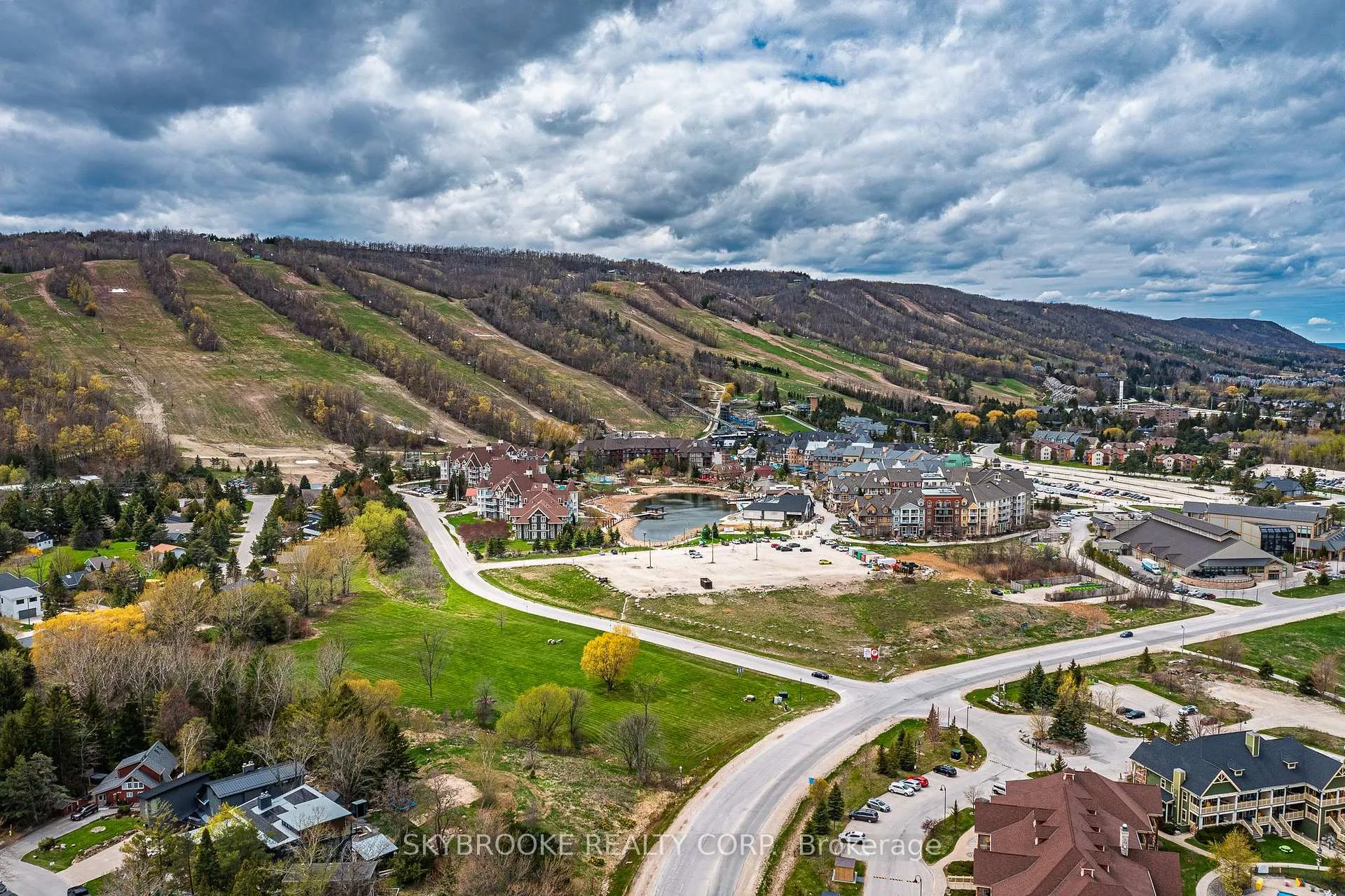Photo 13 of 190 Crosswinds Boulevard, Blue Mountains — HOMEH