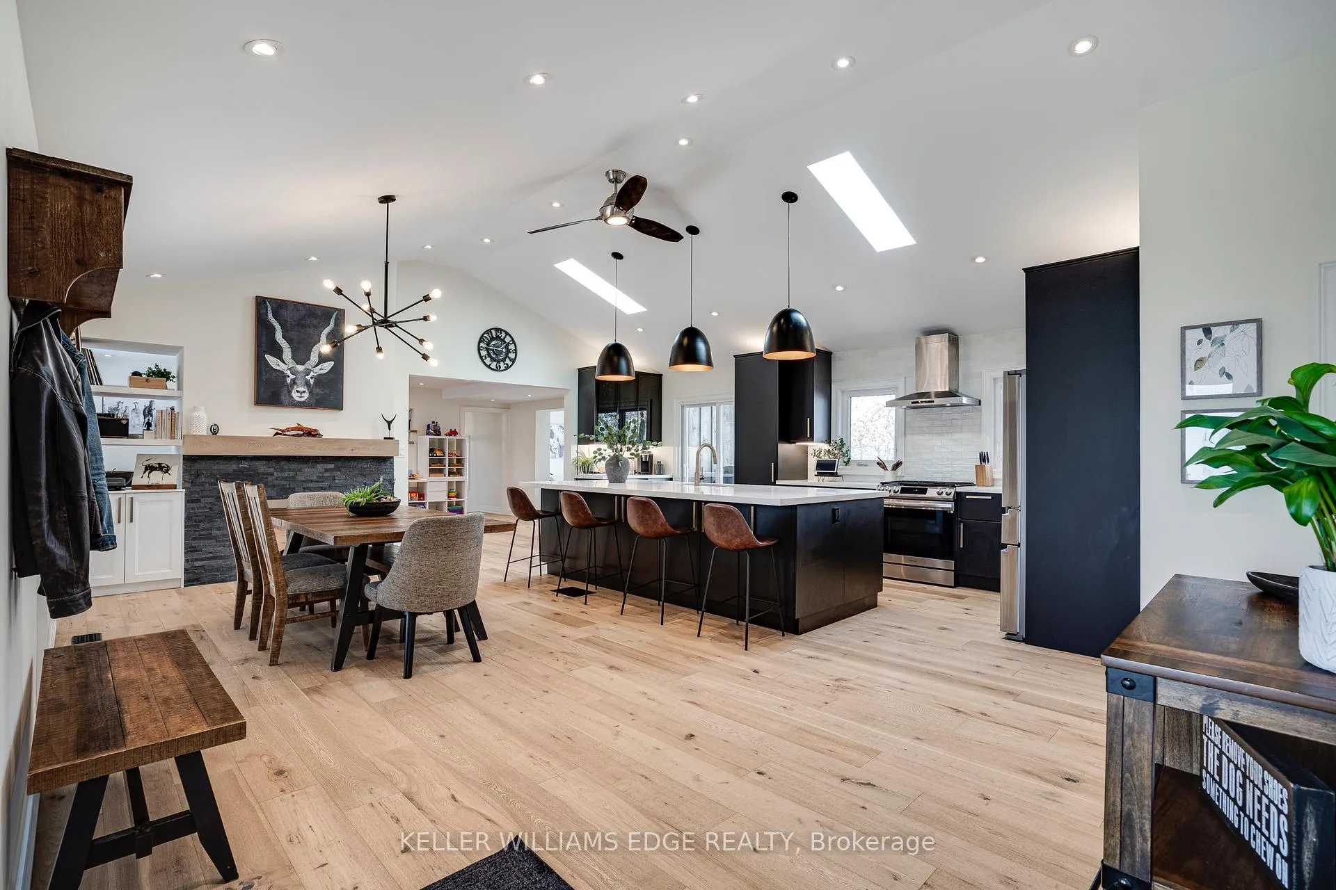 Photo 7 of 3322 Regional Road, Hamilton, Binbrook — HOMEH
