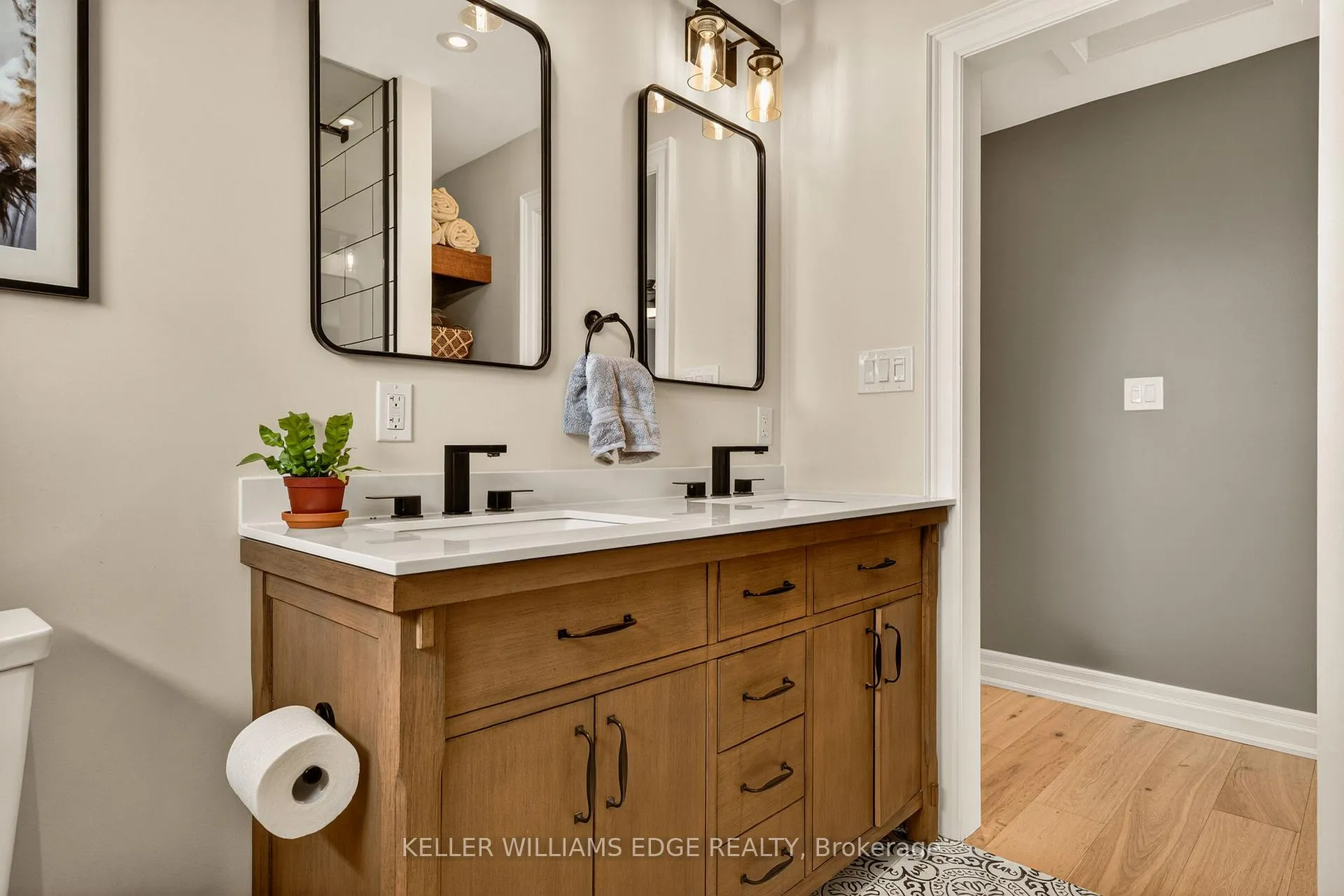 Photo 21 of 3322 Regional Road, Hamilton, Binbrook — HOMEH