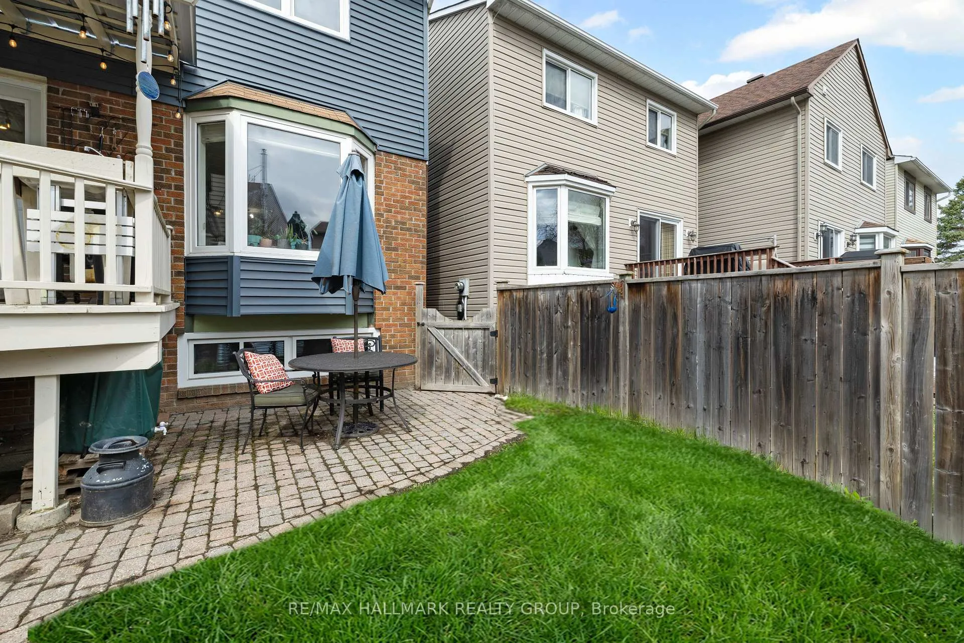 Photo 31 of 54 Fireside Crescent, Ottawa, Hunt Club Park/Greenboro — HOMEH