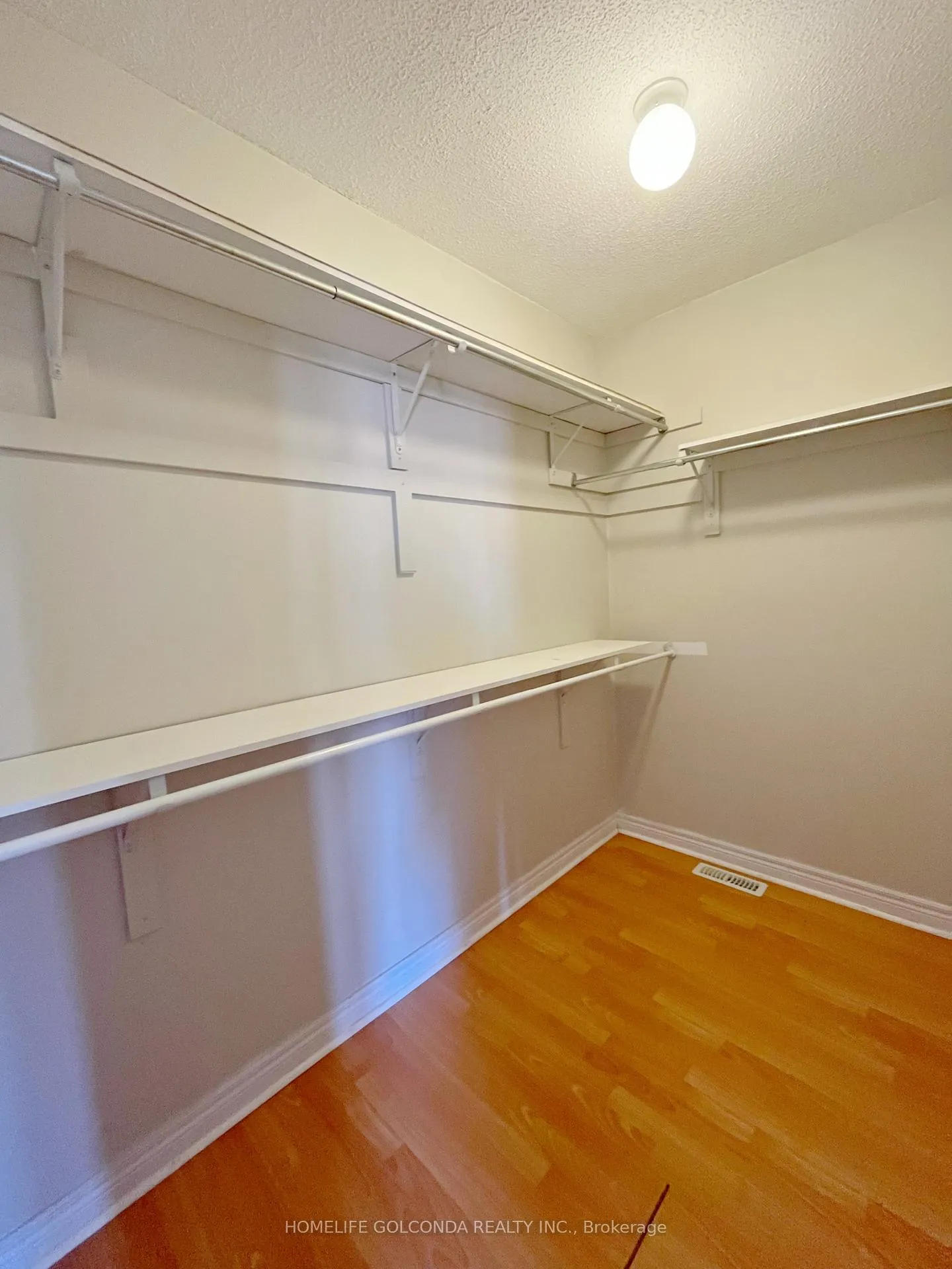Photo 10 of 28 Barnstone Drive, Markham, Wismer — HOMEH