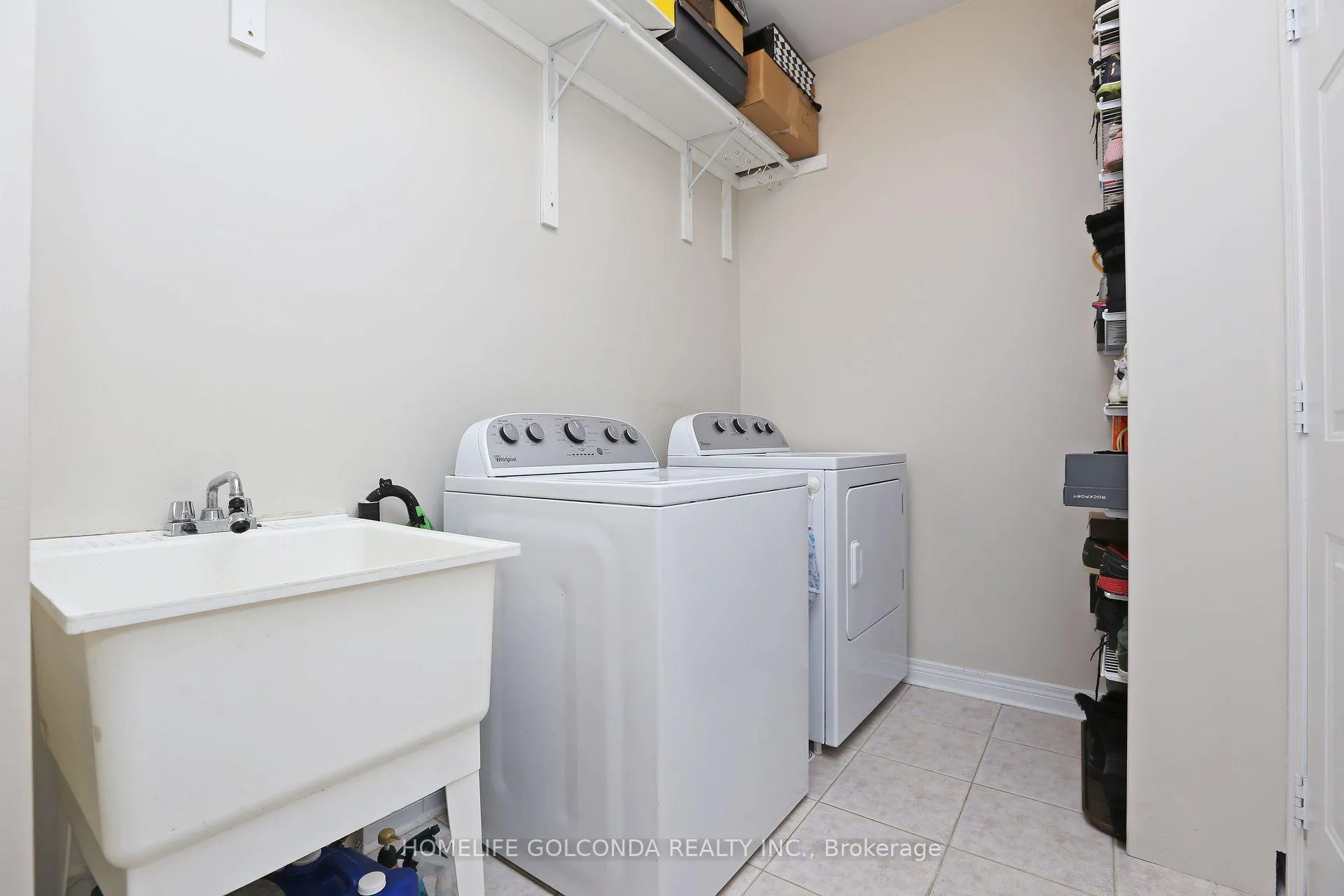 Photo 14 of 28 Barnstone Drive, Markham, Wismer — HOMEH
