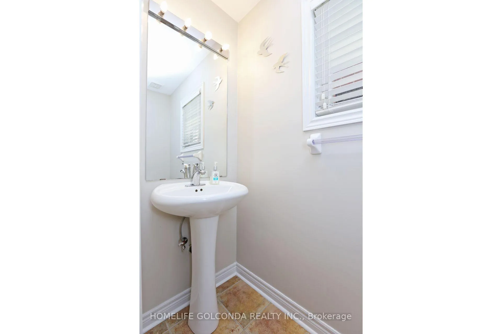 Photo 17 of 28 Barnstone Drive, Markham, Wismer — HOMEH