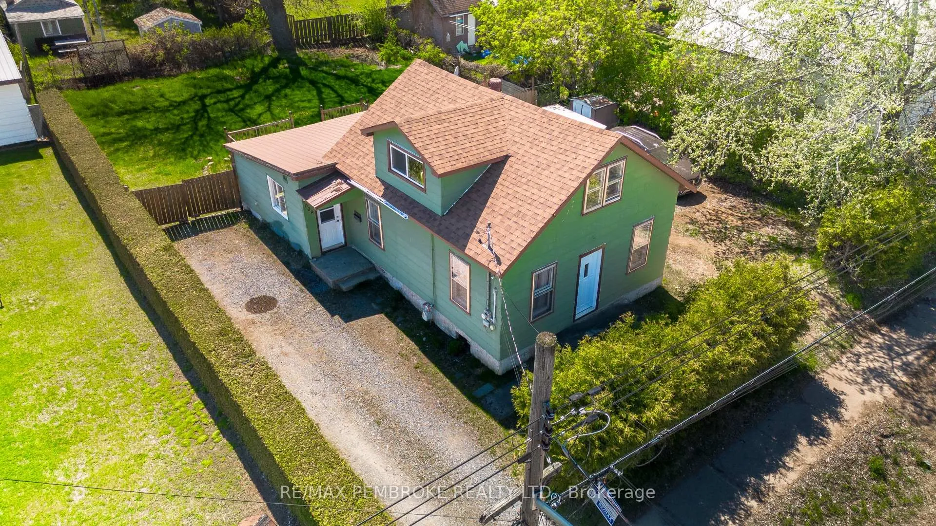 Photo 2 of 1008 Bronx Street, Pembroke — HOMEH