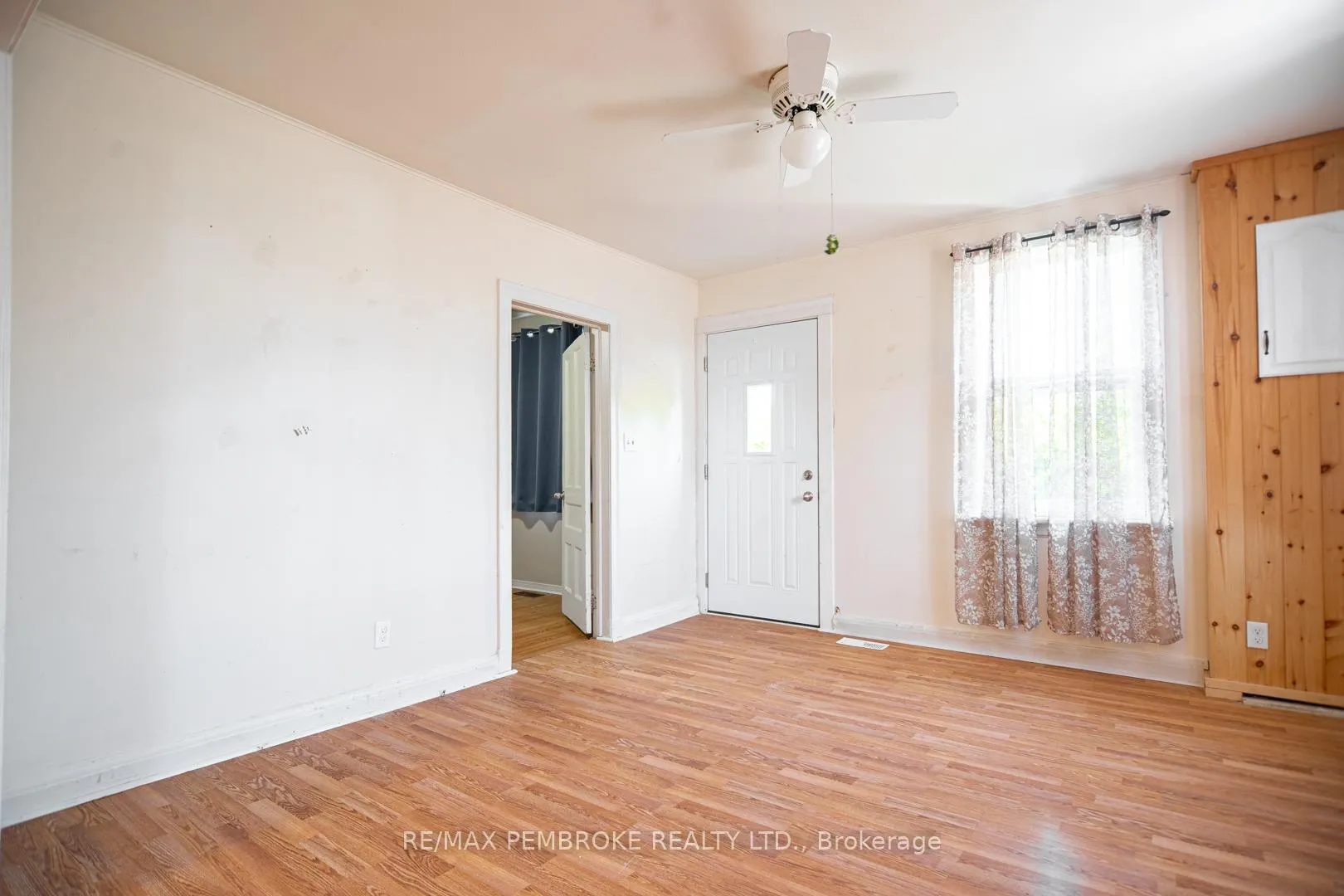 Photo 6 of 1008 Bronx Street, Pembroke — HOMEH