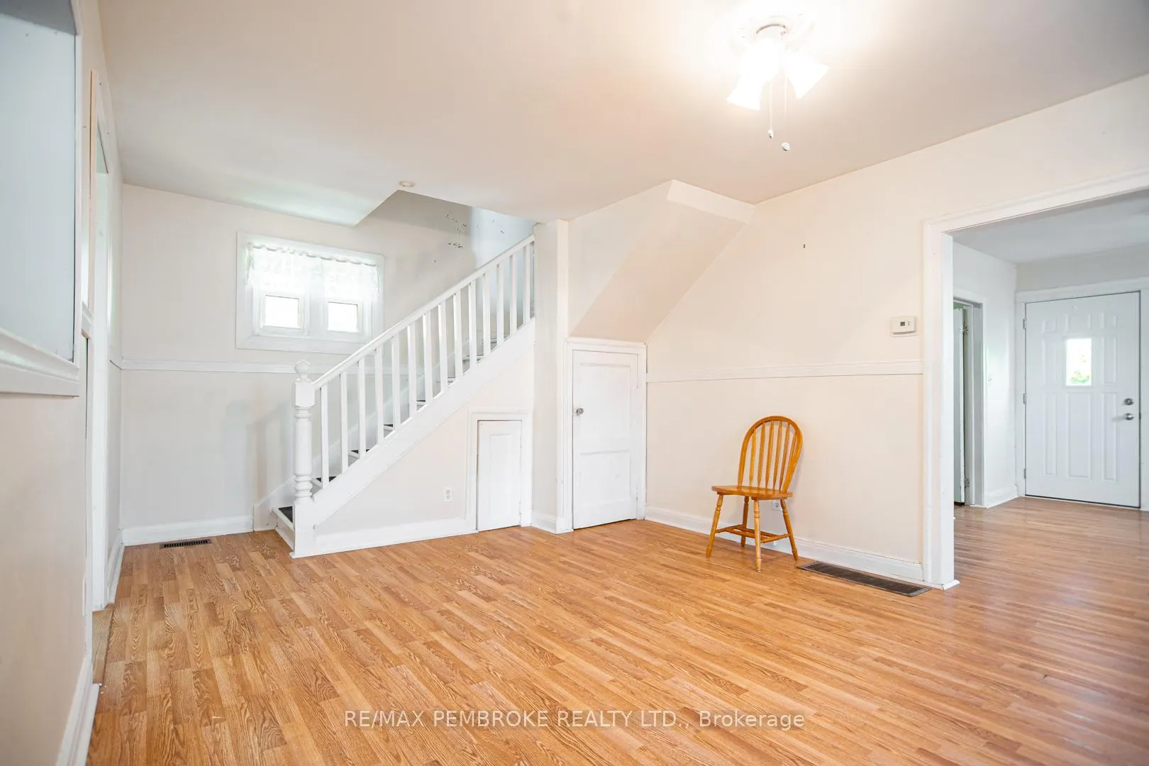 Photo 8 of 1008 Bronx Street, Pembroke — HOMEH
