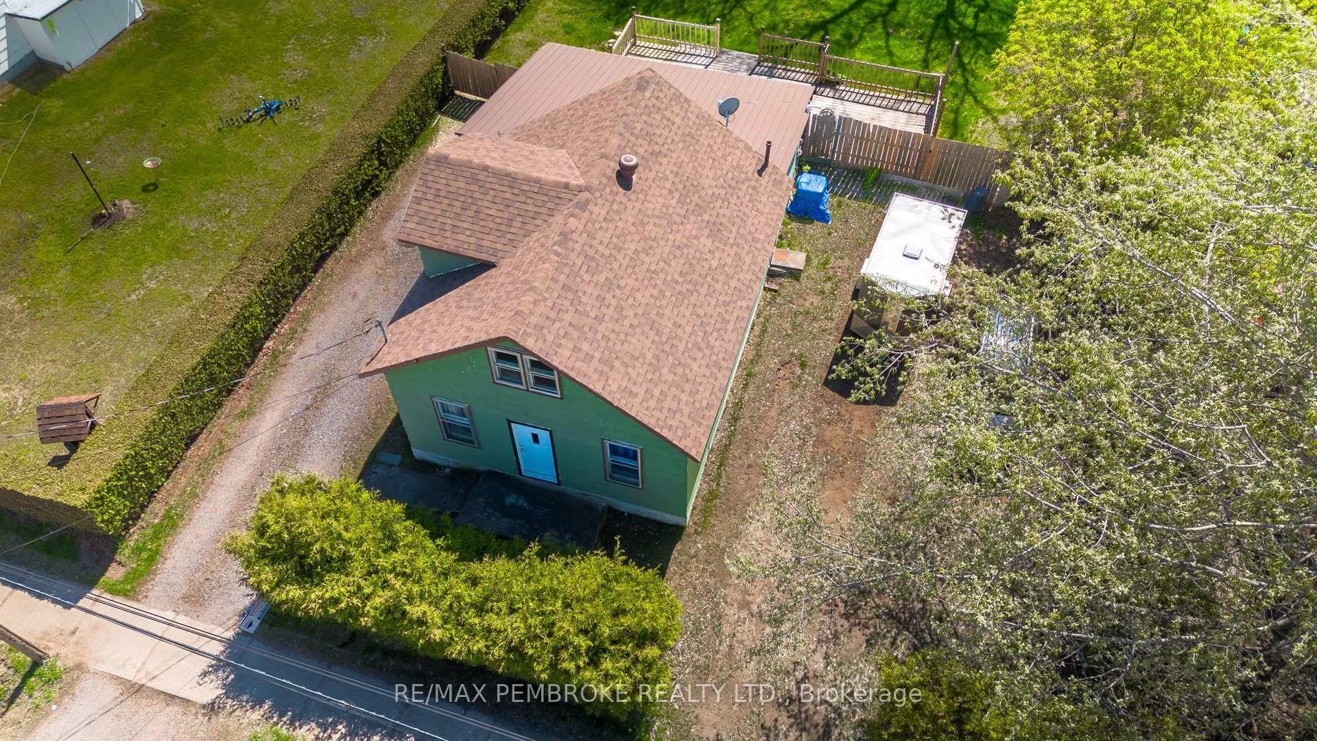Photo 34 of 1008 Bronx Street, Pembroke — HOMEH