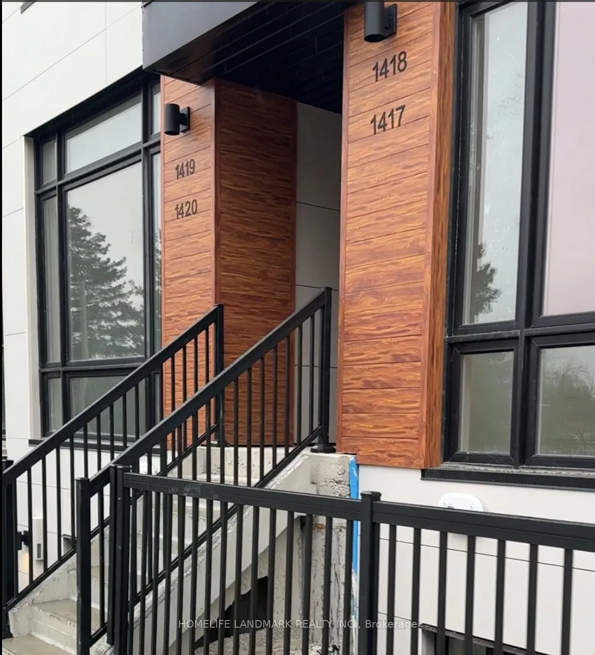 Front of Unit 1418, 15 David Eyer Road