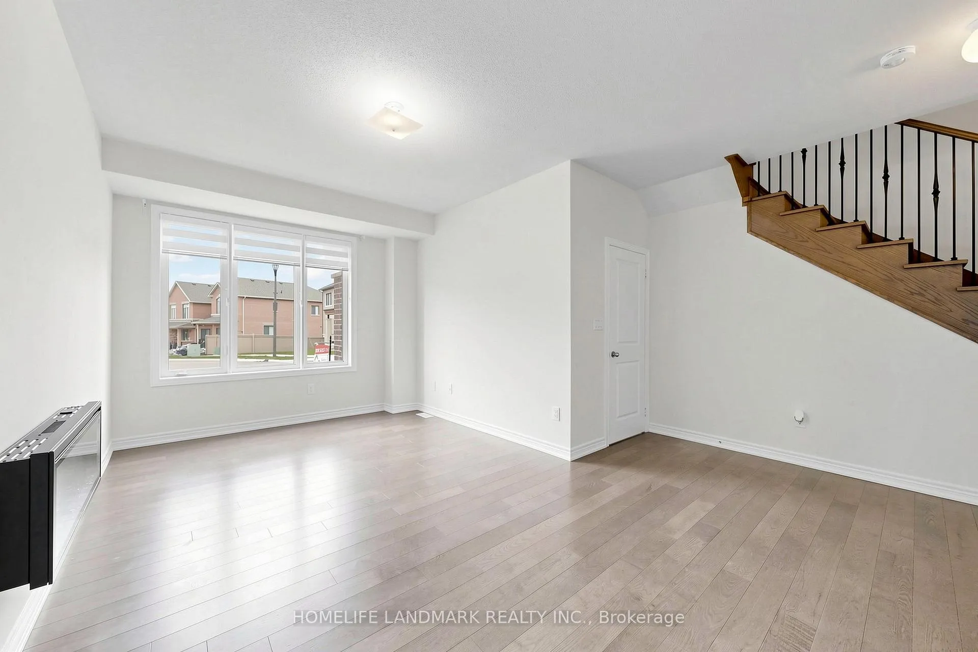 Photo 6 of 2686 Delphinium Trail, Pickering, Rural Pickering — HOMEH