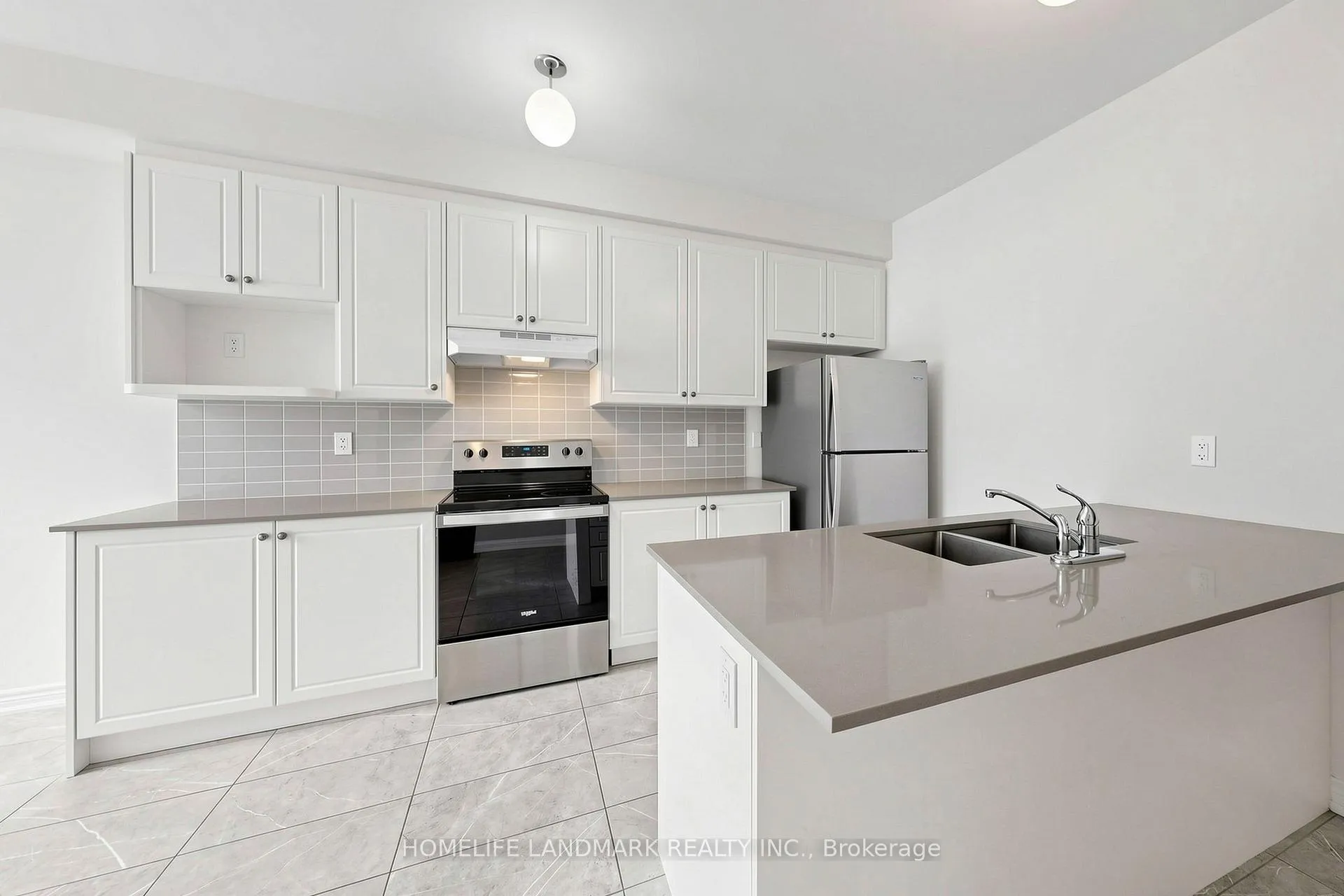 Photo 11 of 2686 Delphinium Trail, Pickering, Rural Pickering — HOMEH