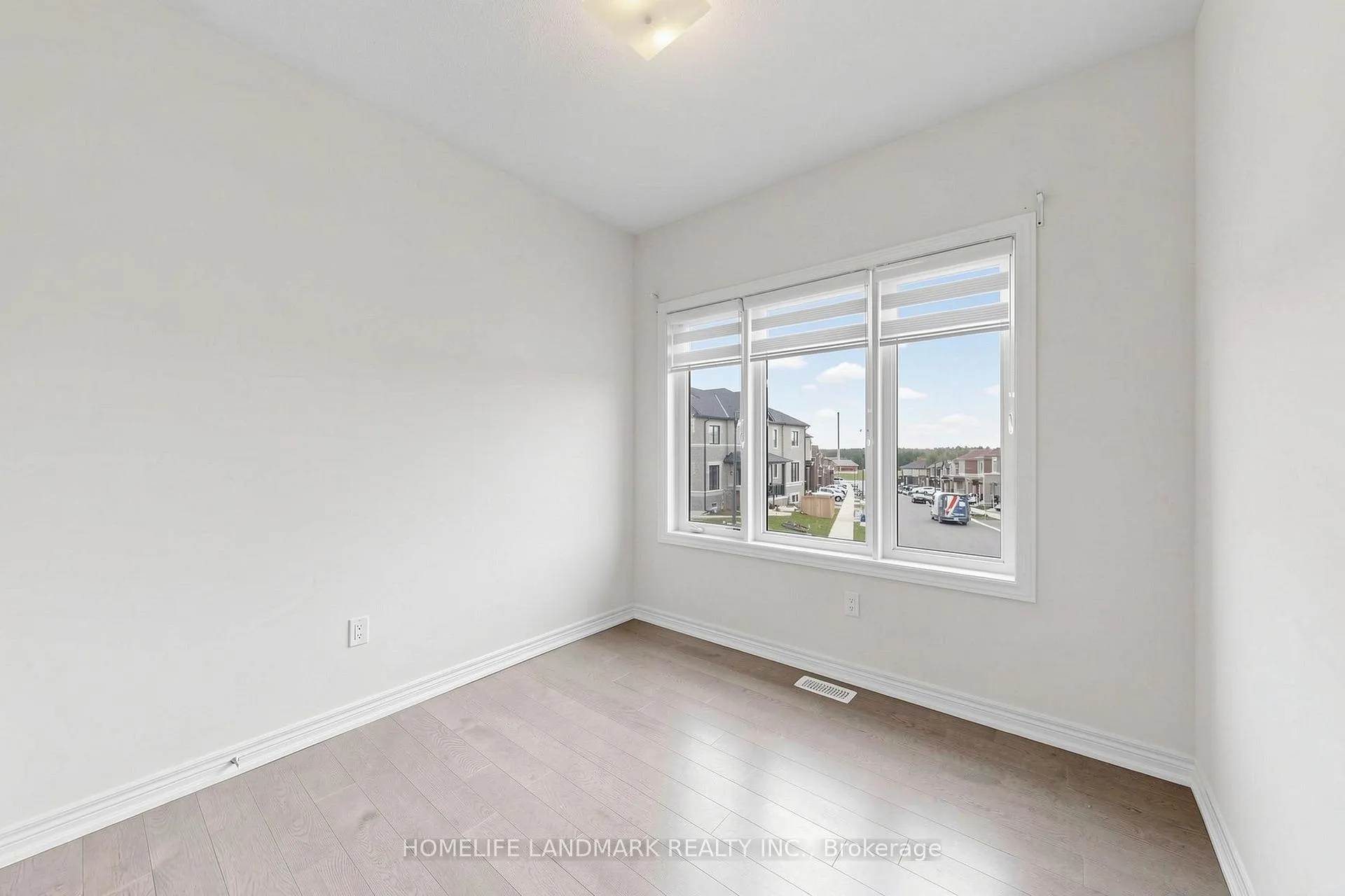Photo 38 of 2686 Delphinium Trail, Pickering, Rural Pickering — HOMEH
