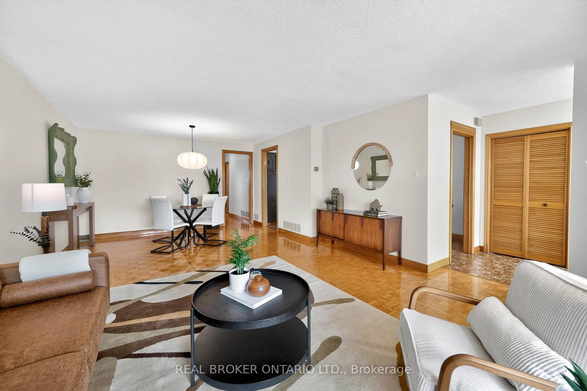 Photo 8 of 7778 Benavon Road, Mississauga, Malton — HOMEH