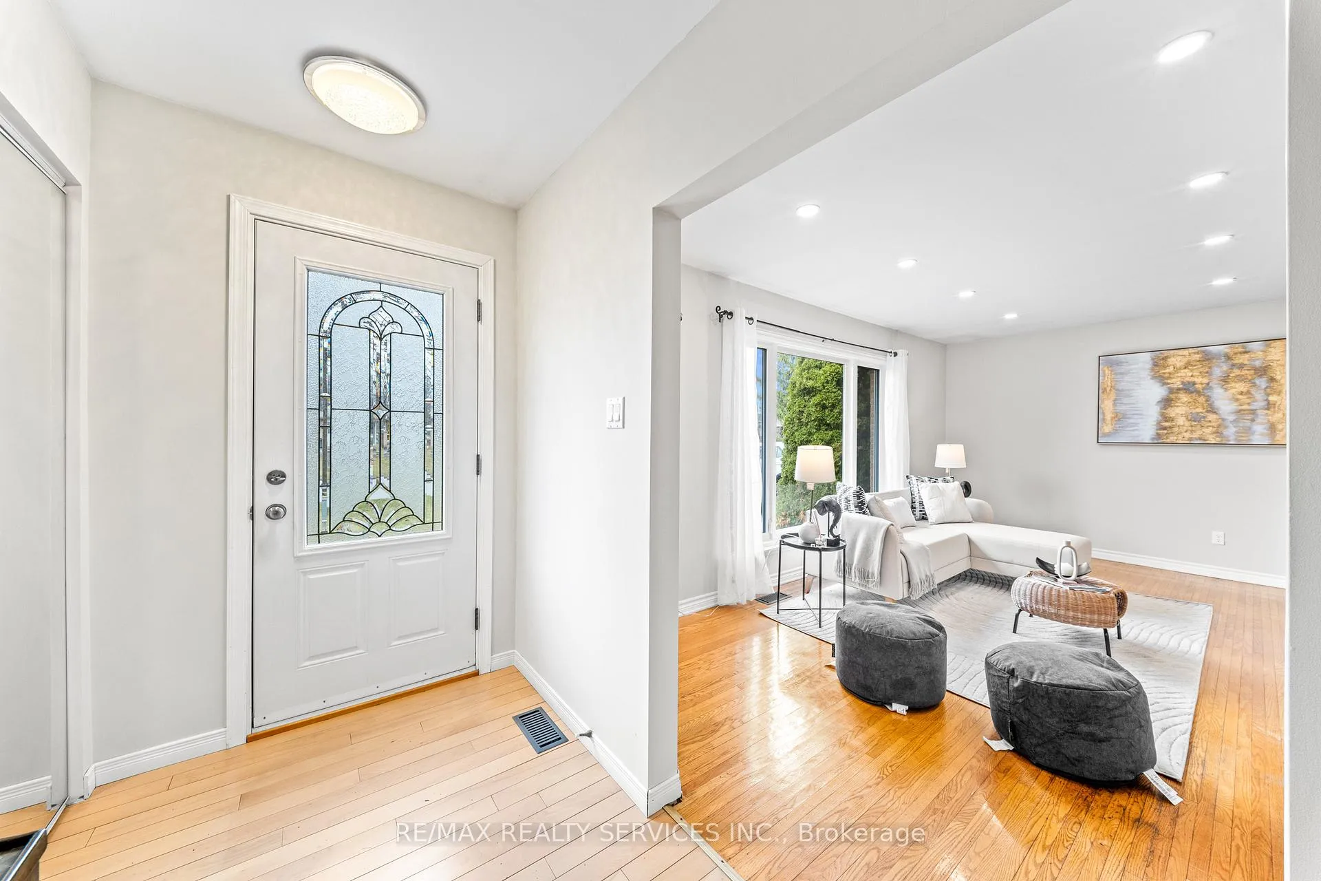 Photo 7 of 71 Belmont Drive, Brampton, Avondale — HOMEH