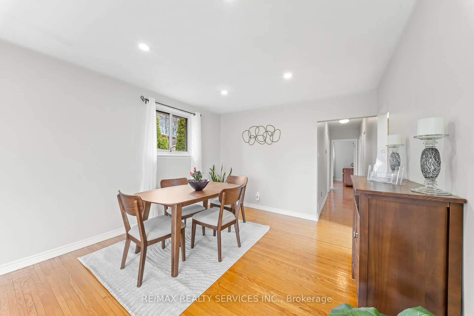 Photo 14 of 71 Belmont Drive, Brampton, Avondale — HOMEH