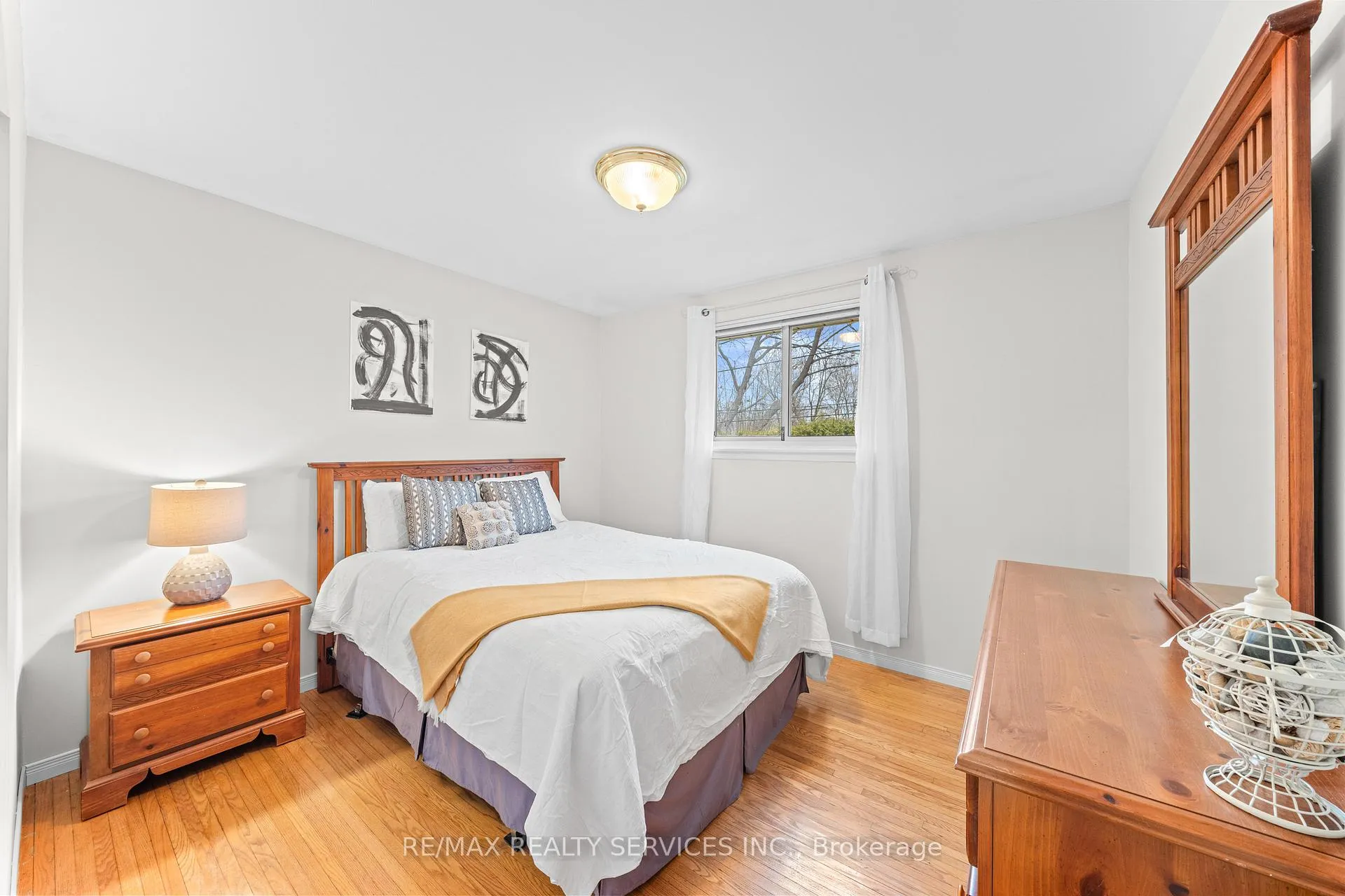 Photo 29 of 71 Belmont Drive, Brampton, Avondale — HOMEH