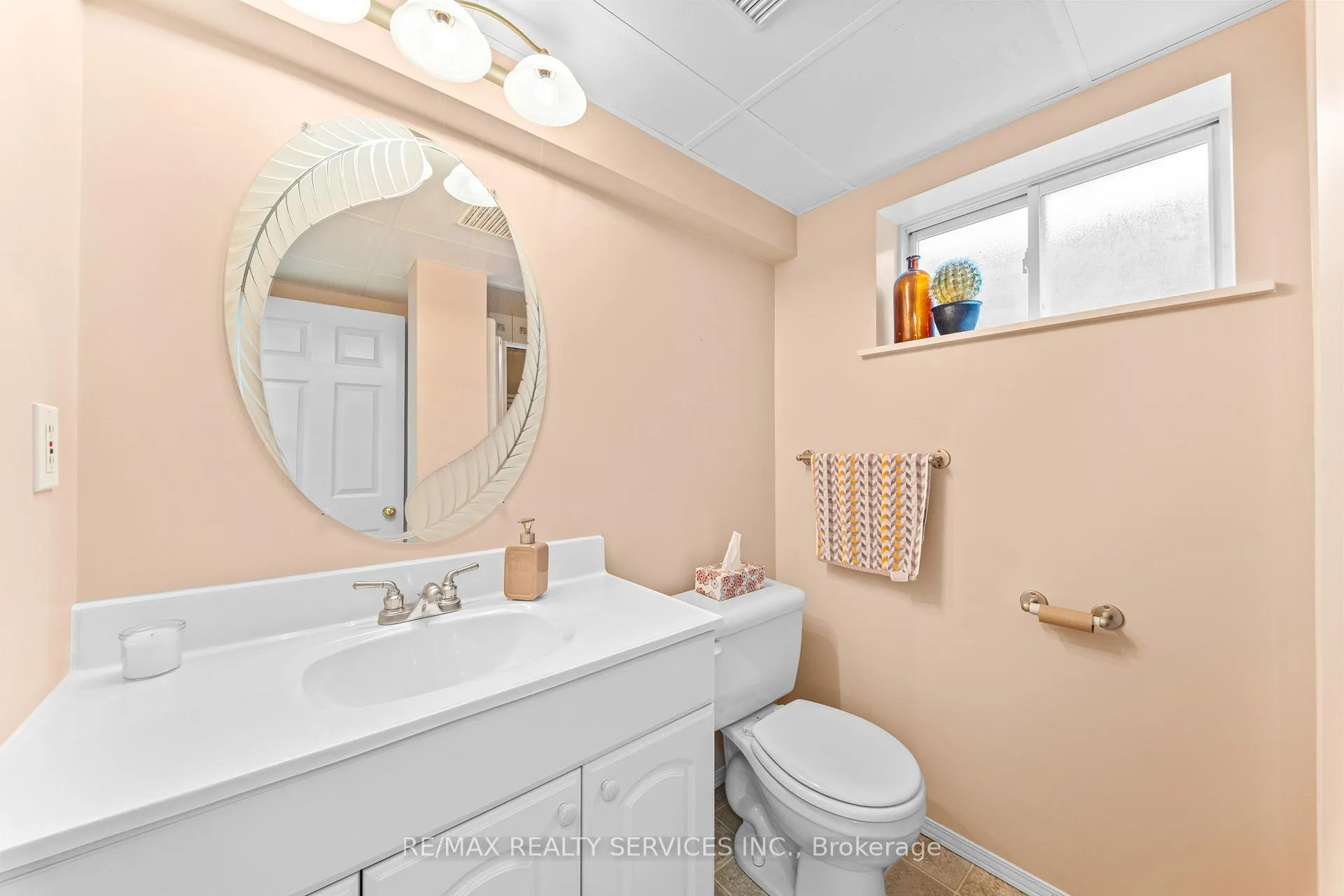 Photo 42 of 71 Belmont Drive, Brampton, Avondale — HOMEH