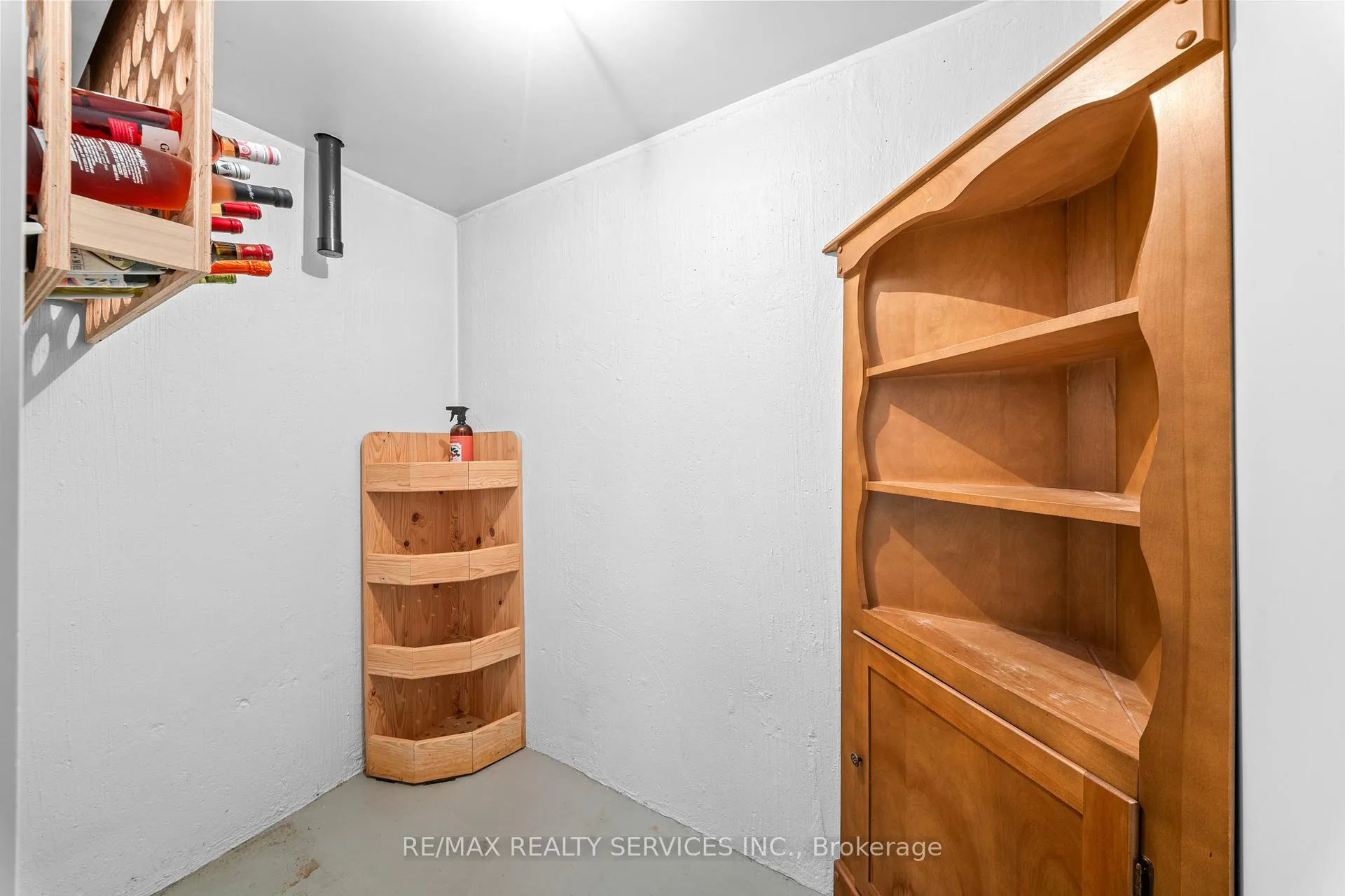 Photo 43 of 71 Belmont Drive, Brampton, Avondale — HOMEH
