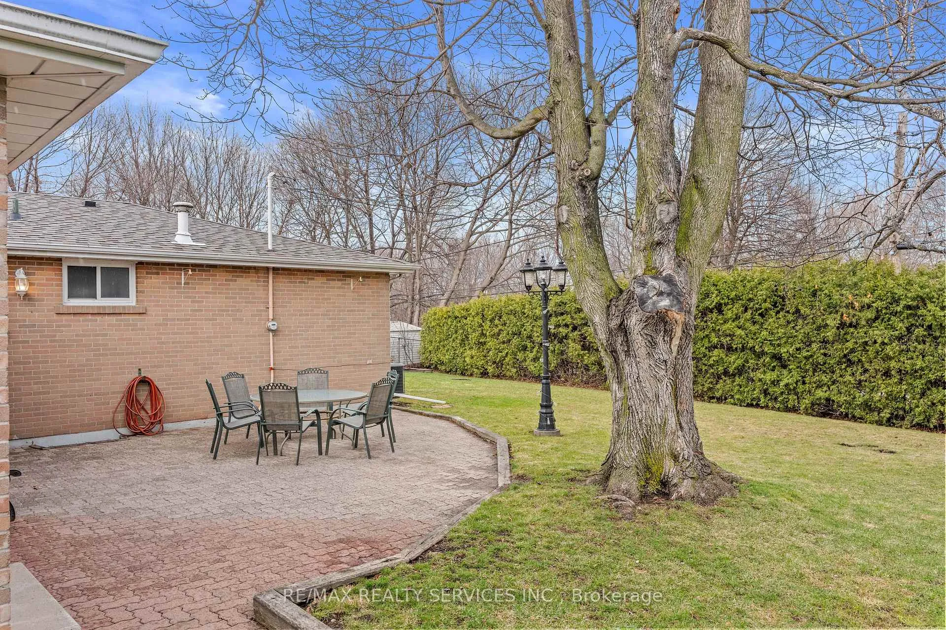 Photo 45 of 71 Belmont Drive, Brampton, Avondale — HOMEH