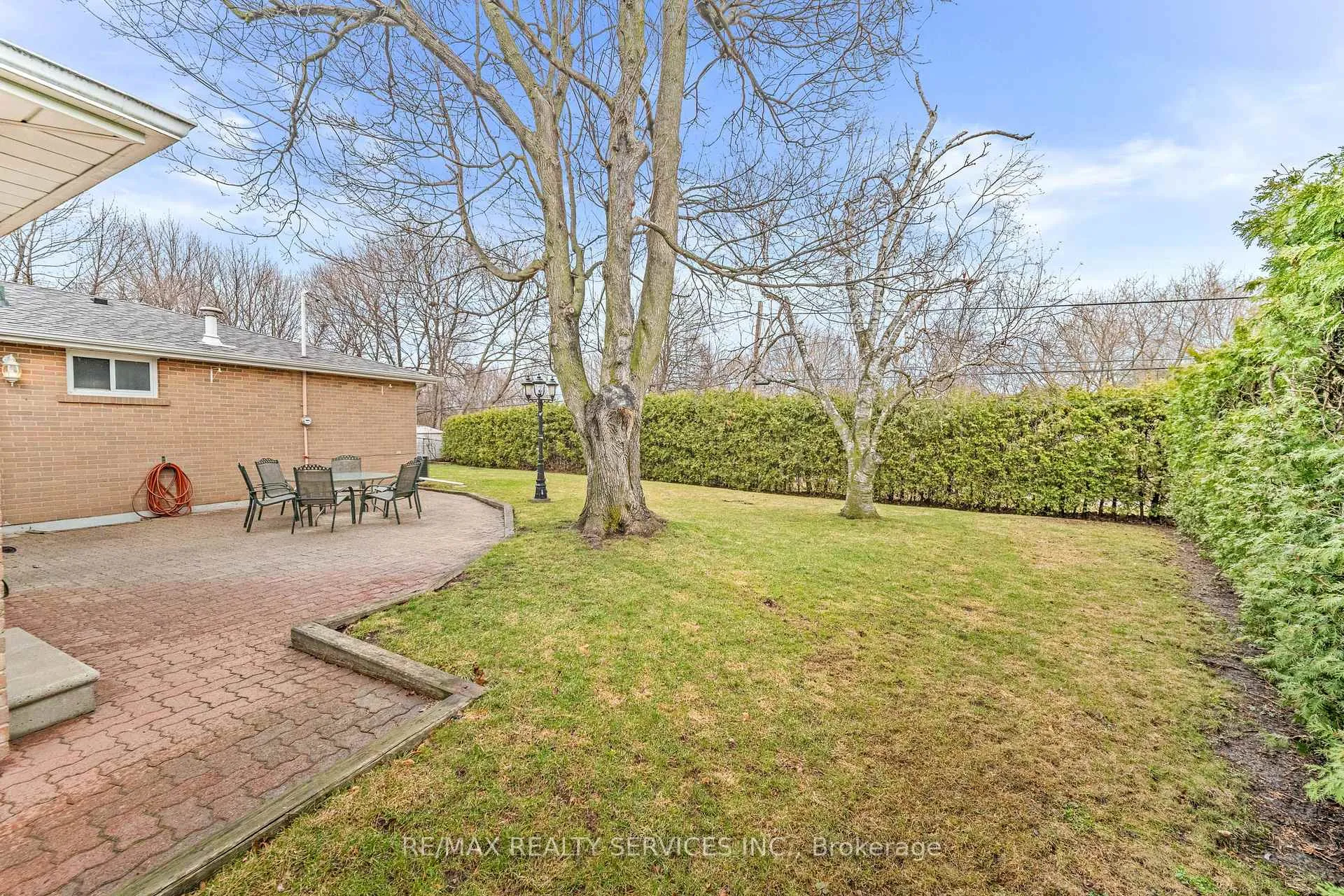 Photo 46 of 71 Belmont Drive, Brampton, Avondale — HOMEH