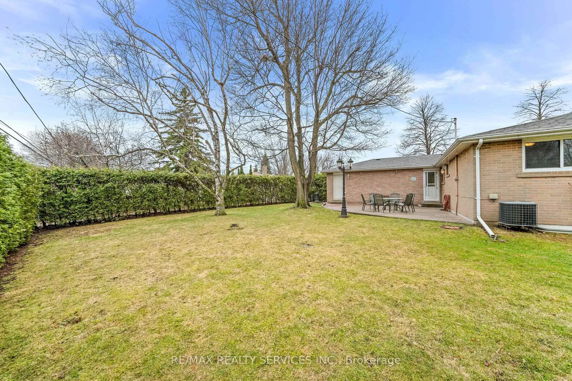Photo 48 of 71 Belmont Drive, Brampton, Avondale — HOMEH