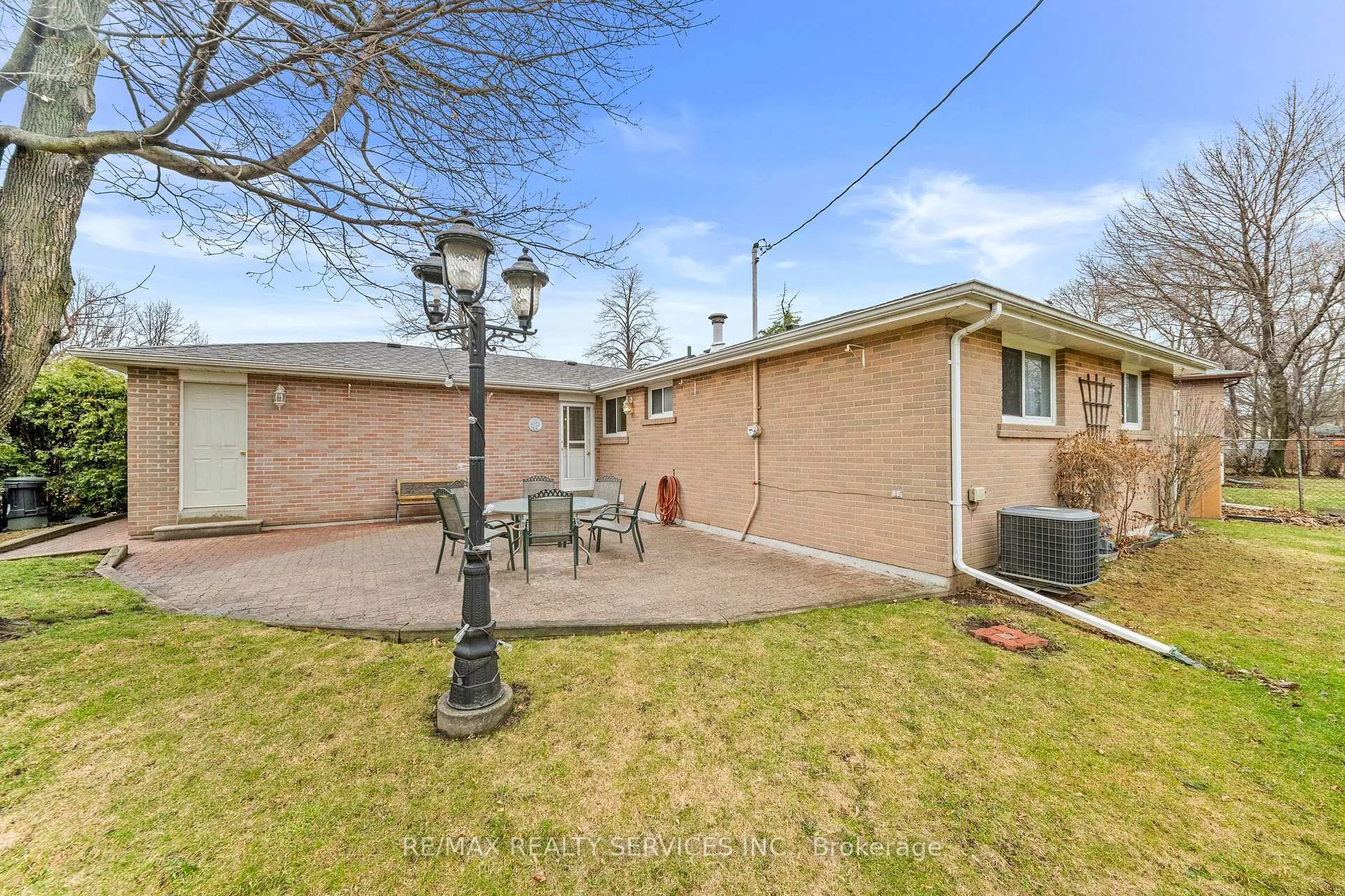 Photo 50 of 71 Belmont Drive, Brampton, Avondale — HOMEH