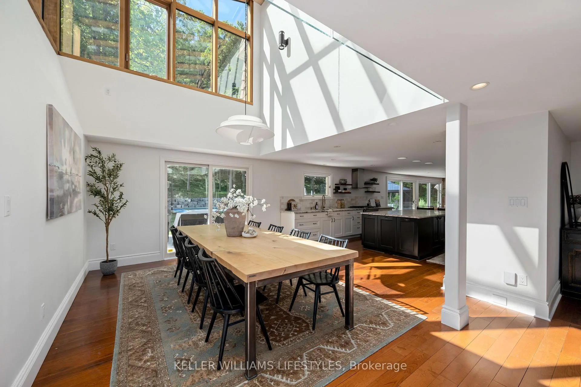 Photo 8 of 10893 Old River Road, Middlesex Centre, Komoka — HOMEH