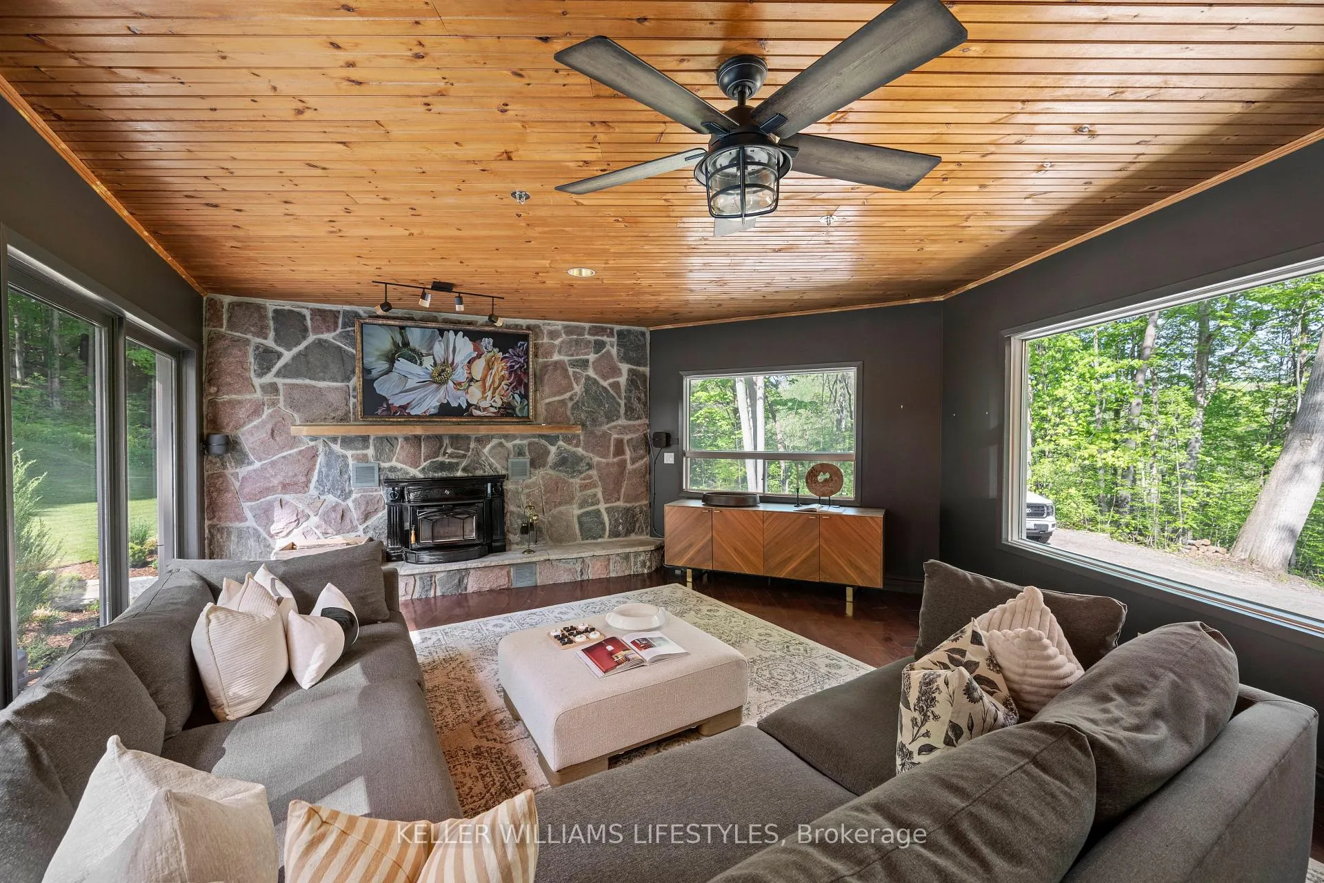 Photo 13 of 10893 Old River Road, Middlesex Centre, Komoka — HOMEH