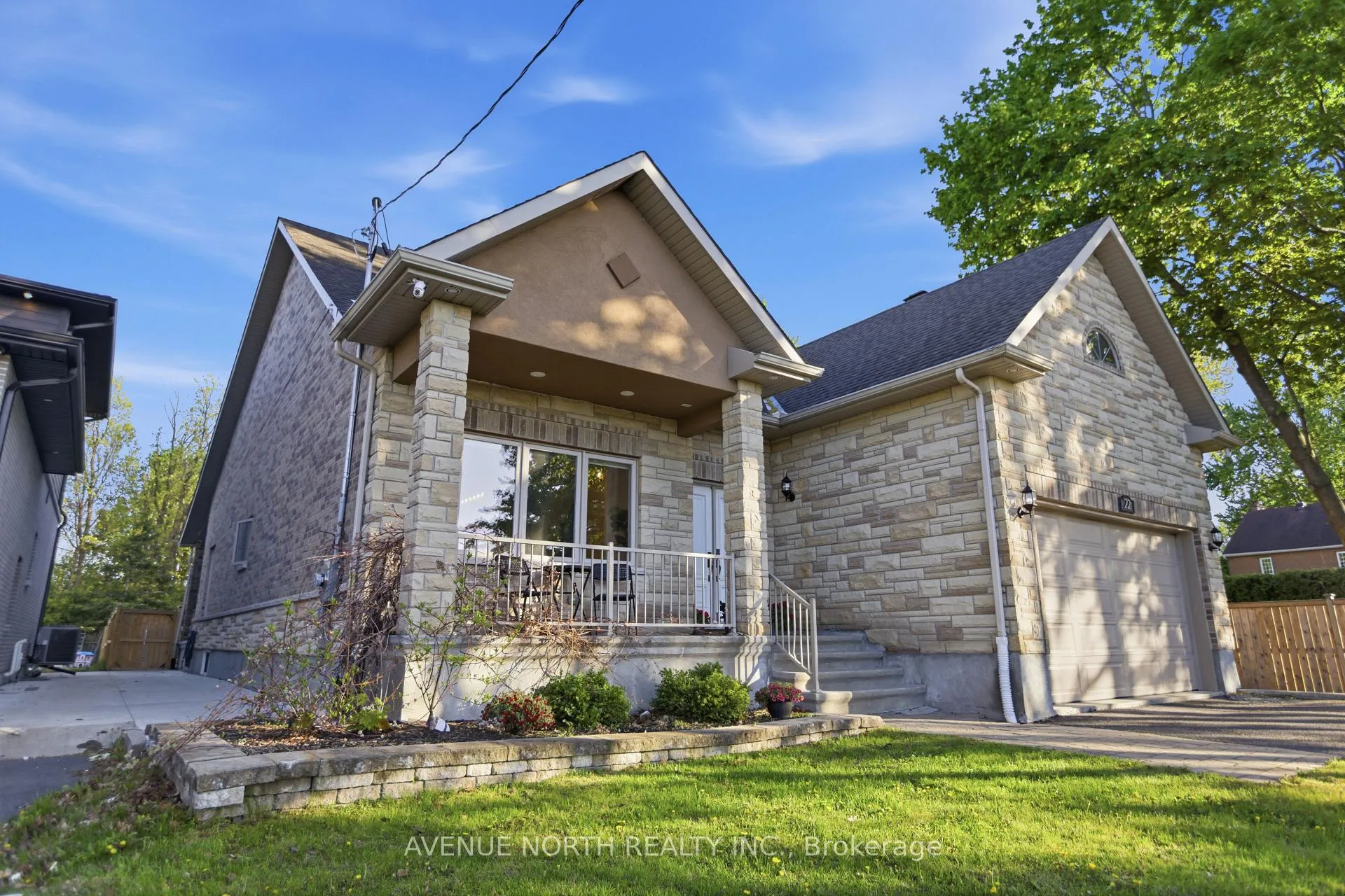 Photo 3 of 22 Kemp Drive, Ottawa, Blossom Park/Kemp Park/Findlay Creek — HOMEH